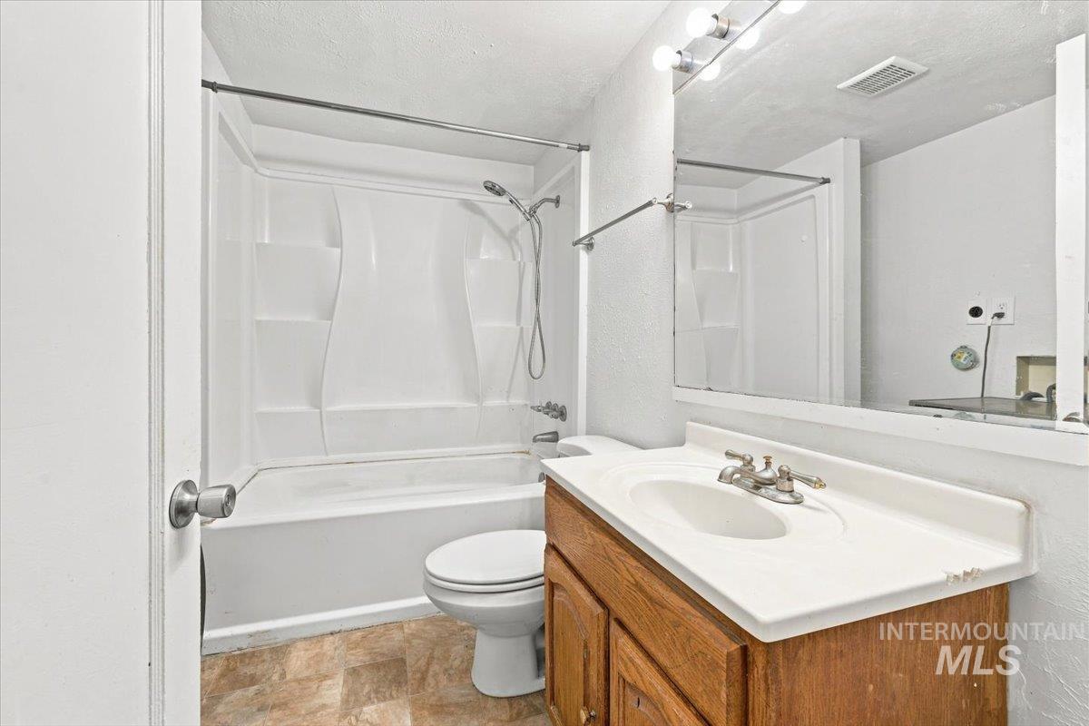 716 N 2nd Ave, Caldwell, Idaho 83605, 2 Bedrooms, 1 Bathroom, Residential For Sale, Price $185,000, 98998030