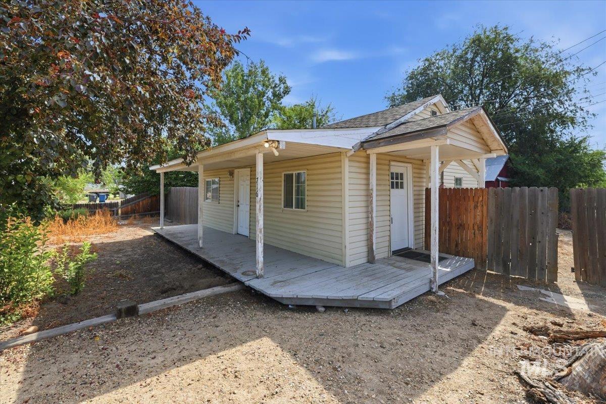 716 N 2nd Ave, Caldwell, Idaho 83605, 2 Bedrooms, 1 Bathroom, Residential For Sale, Price $185,000, 98998030