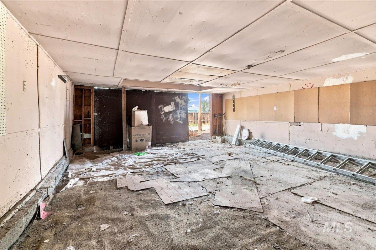 716 N 2nd Ave, Caldwell, Idaho 83605, 2 Bedrooms, 1 Bathroom, Residential For Sale, Price $185,000, 98998030