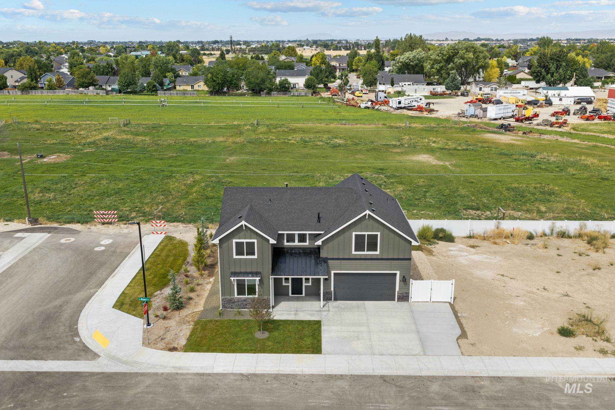 162 W Allspice Ct, Kuna, Idaho 83634, 5 Bedrooms, 3.5 Bathrooms, Residential For Sale, Price $539,900,MLS 98998031