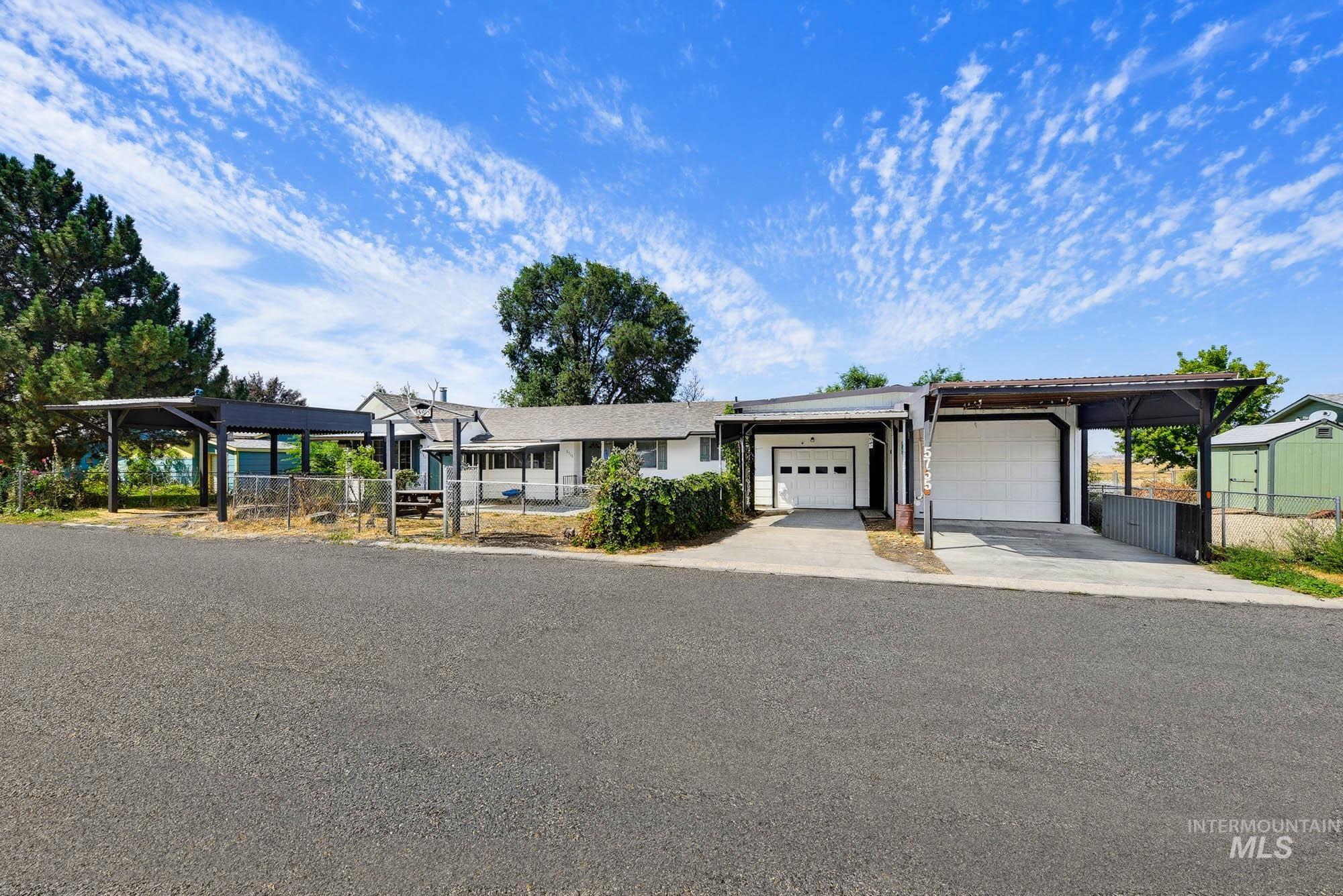 5755 Chuckwagon Rd, Nampa, Idaho 83686, 4 Bedrooms, 2 Bathrooms, Residential For Sale, Price $385,000,MLS 98998032