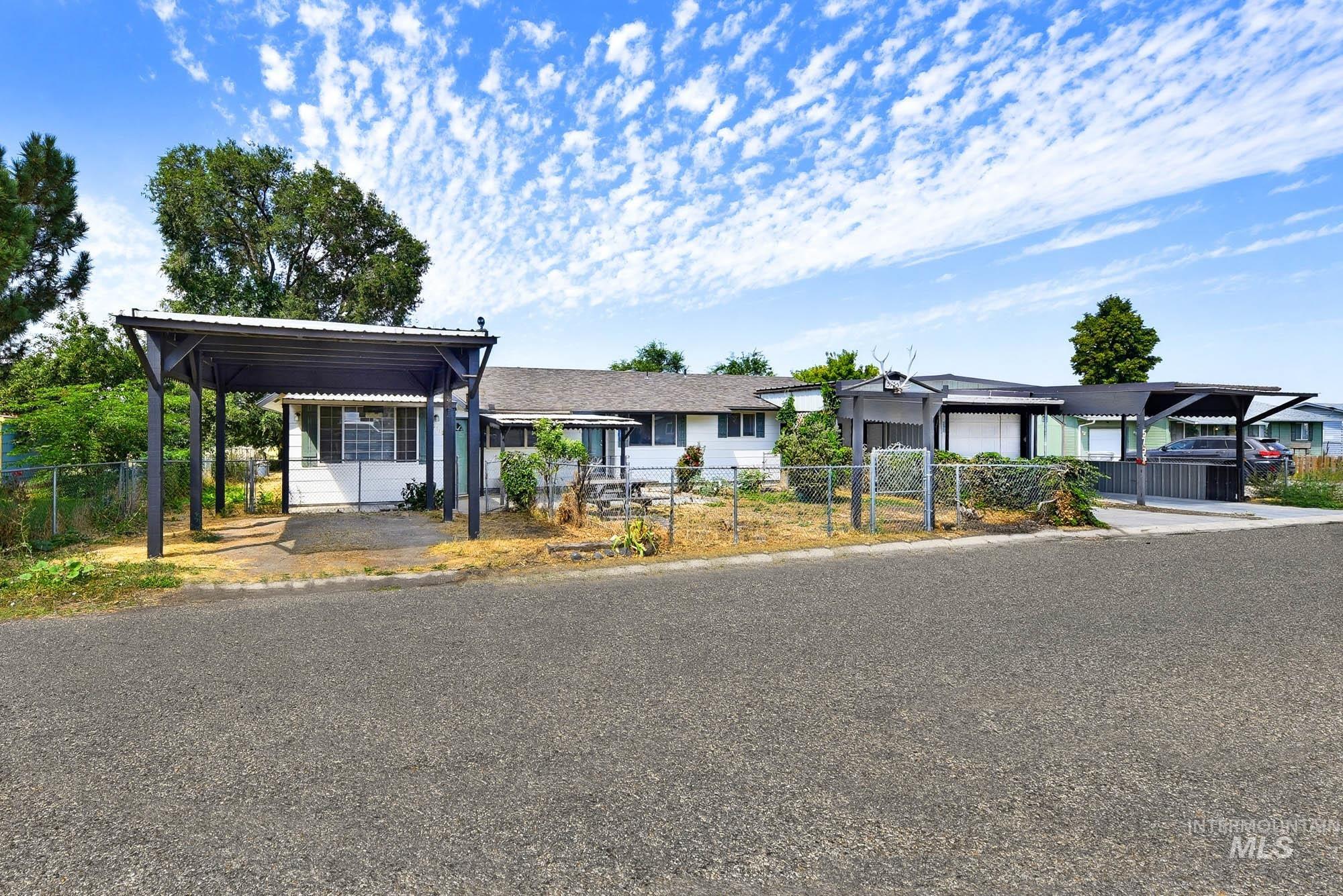 5755 Chuckwagon Rd, Nampa, Idaho 83686, 4 Bedrooms, 2 Bathrooms, Residential For Sale, Price $385,000,MLS 98998032