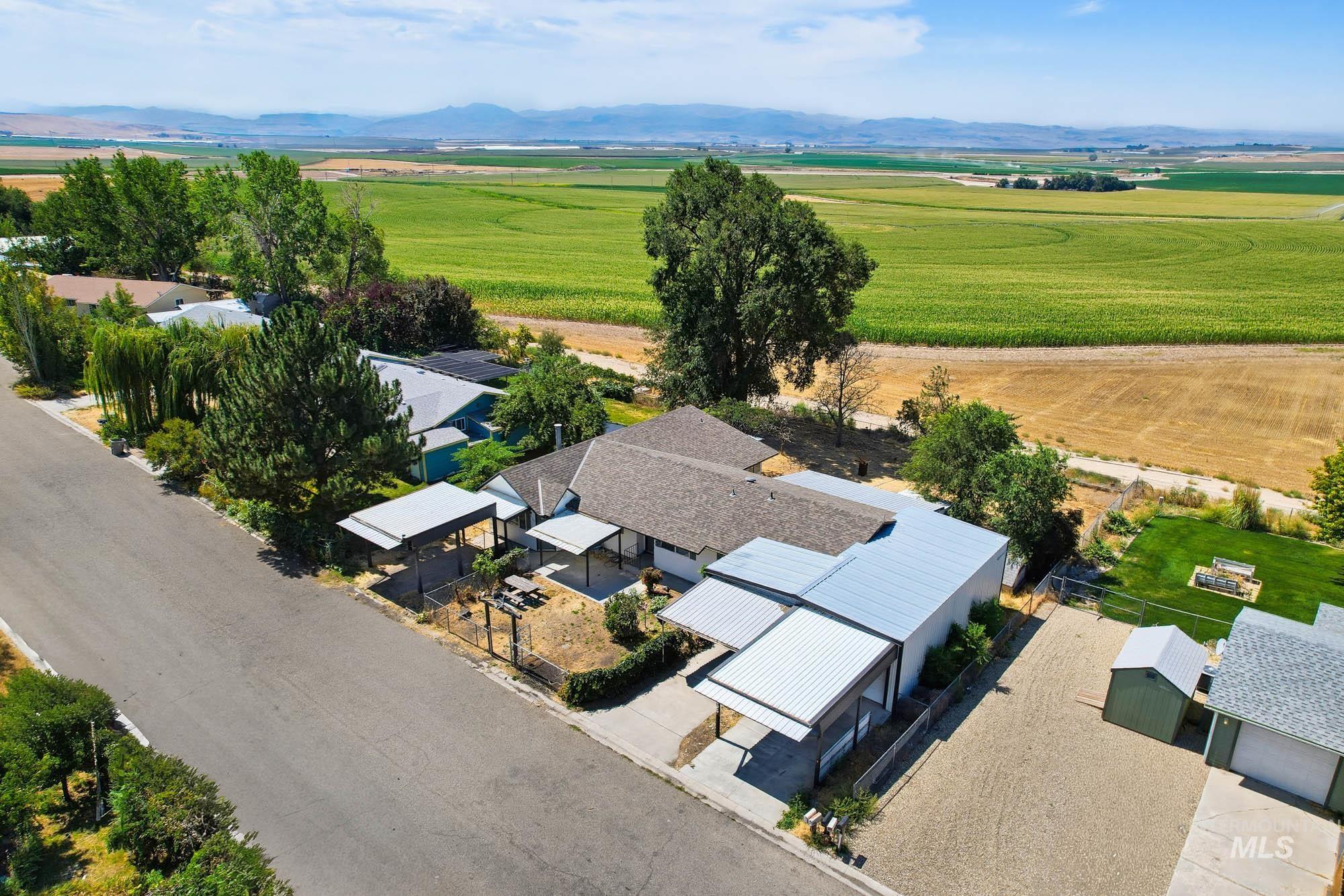 5755 Chuckwagon Rd, Nampa, Idaho 83686, 4 Bedrooms, 2 Bathrooms, Residential For Sale, Price $385,000,MLS 98998032