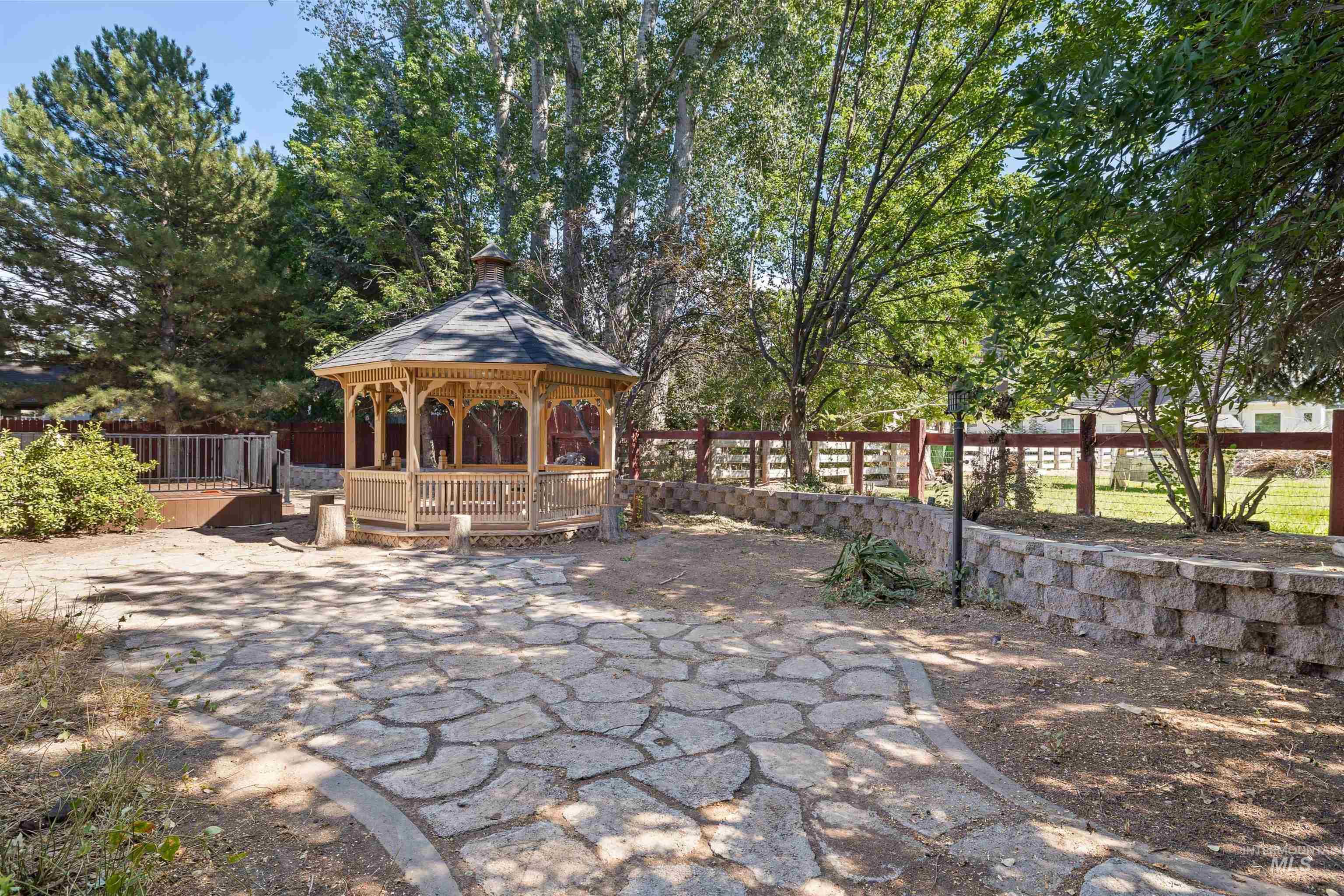 1374 Galena Drive, Twin Falls, Idaho 83301, 4 Bedrooms, 2 Bathrooms, Residential For Sale, Price $499,900,MLS 98998033