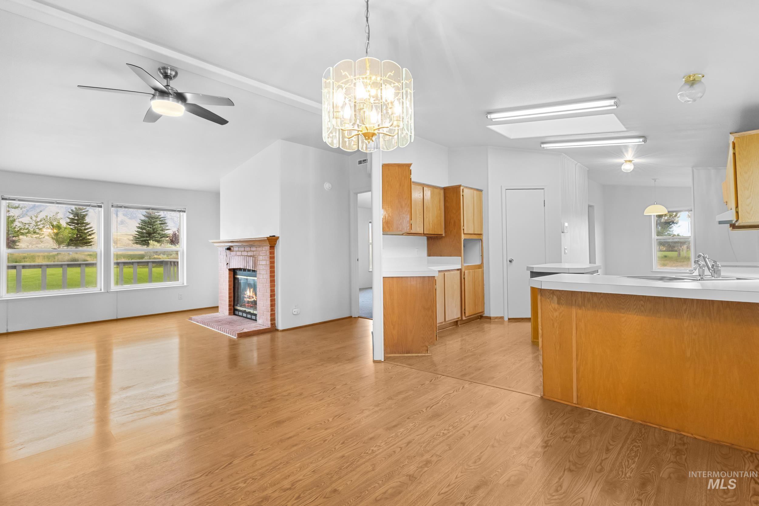 410 E Custer St, Mackay, Idaho 83251, 3 Bedrooms, 2 Bathrooms, Residential For Sale, Price $449,000,MLS 98998037