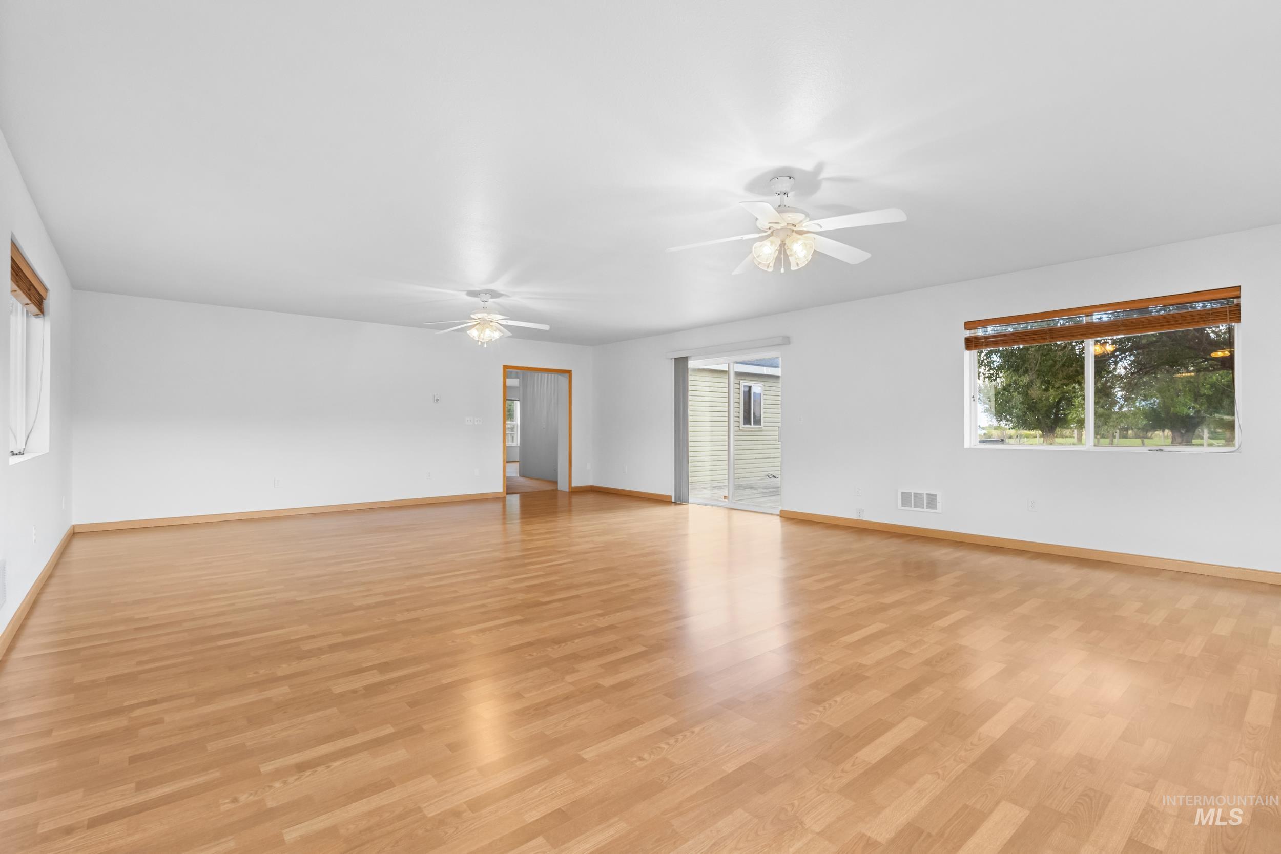 410 E Custer St, Mackay, Idaho 83251, 3 Bedrooms, 2 Bathrooms, Residential For Sale, Price $449,000,MLS 98998037
