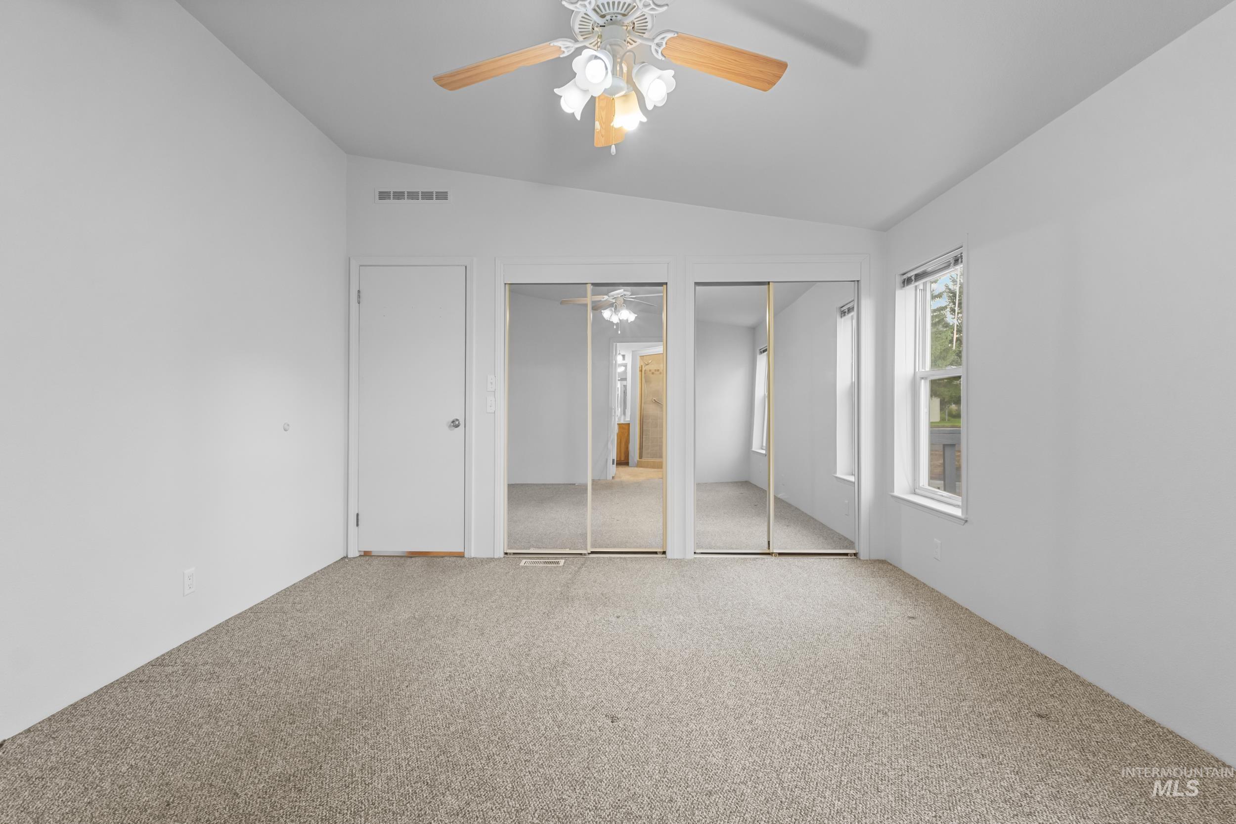 410 E Custer St, Mackay, Idaho 83251, 3 Bedrooms, 2 Bathrooms, Residential For Sale, Price $449,000,MLS 98998037