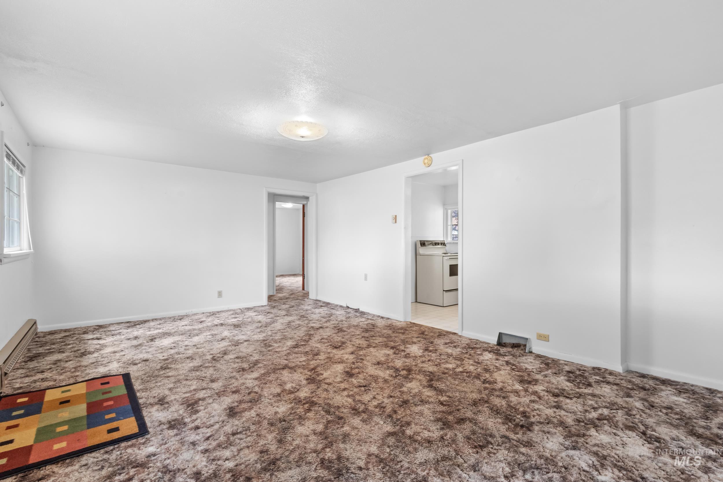 410 E Custer St, Mackay, Idaho 83251, 3 Bedrooms, 2 Bathrooms, Residential For Sale, Price $449,000,MLS 98998037