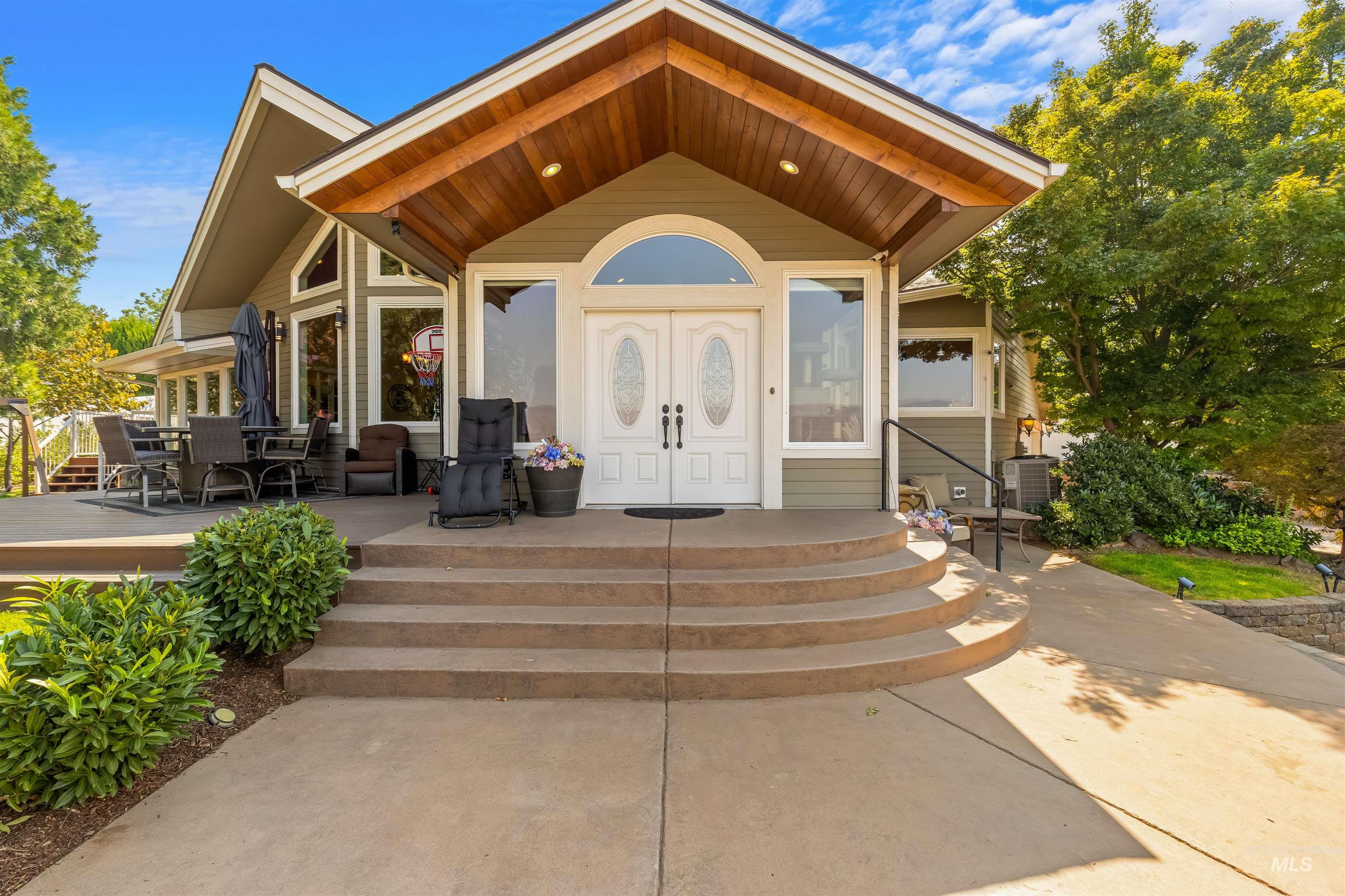 2953 Rivervew Terrace, Lewiston, Idaho 83501, 4 Bedrooms, 4 Bathrooms, Residential For Sale, Price $699,900, 98998038