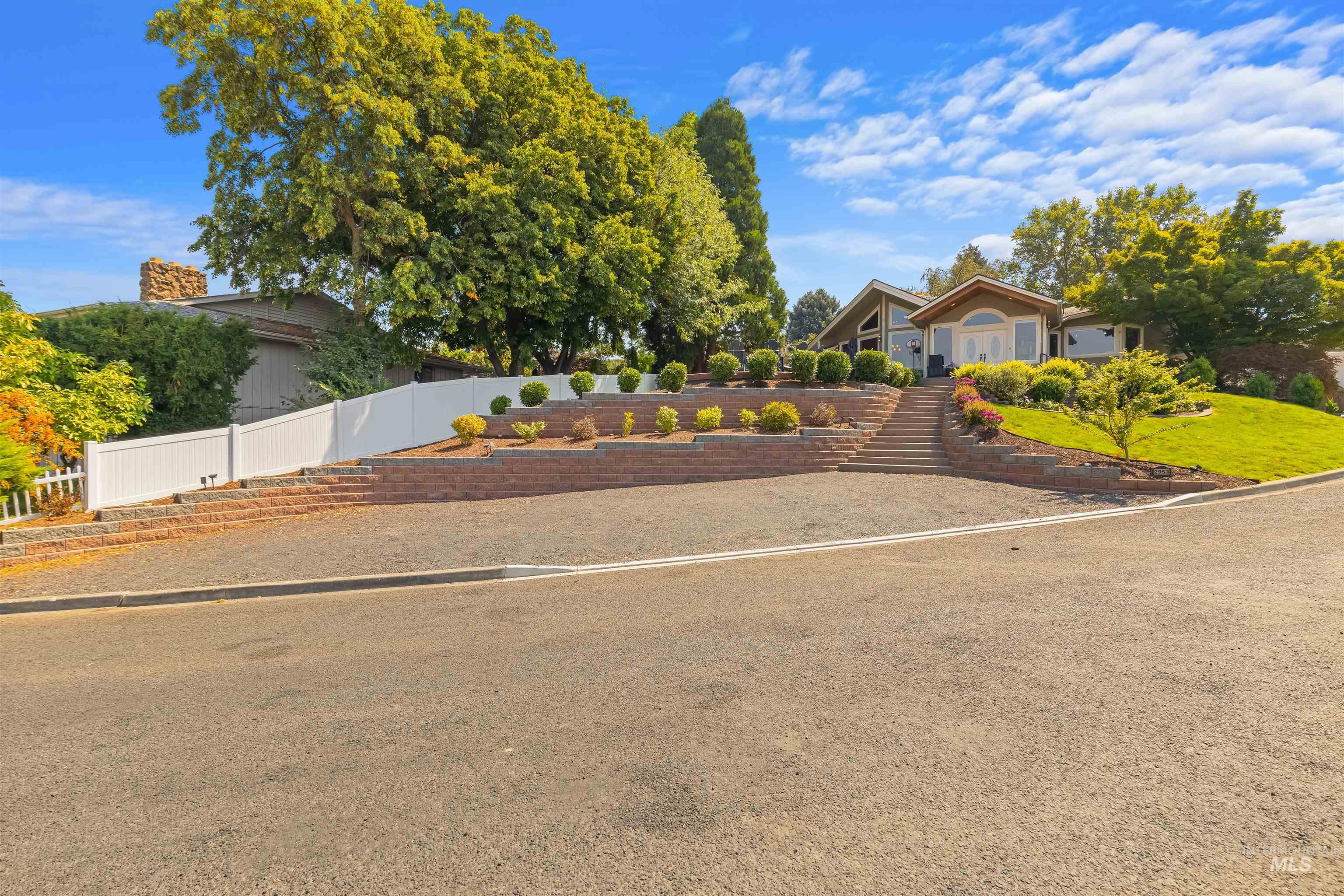2953 Rivervew Terrace, Lewiston, Idaho 83501, 4 Bedrooms, 4 Bathrooms, Residential For Sale, Price $699,900, 98998038