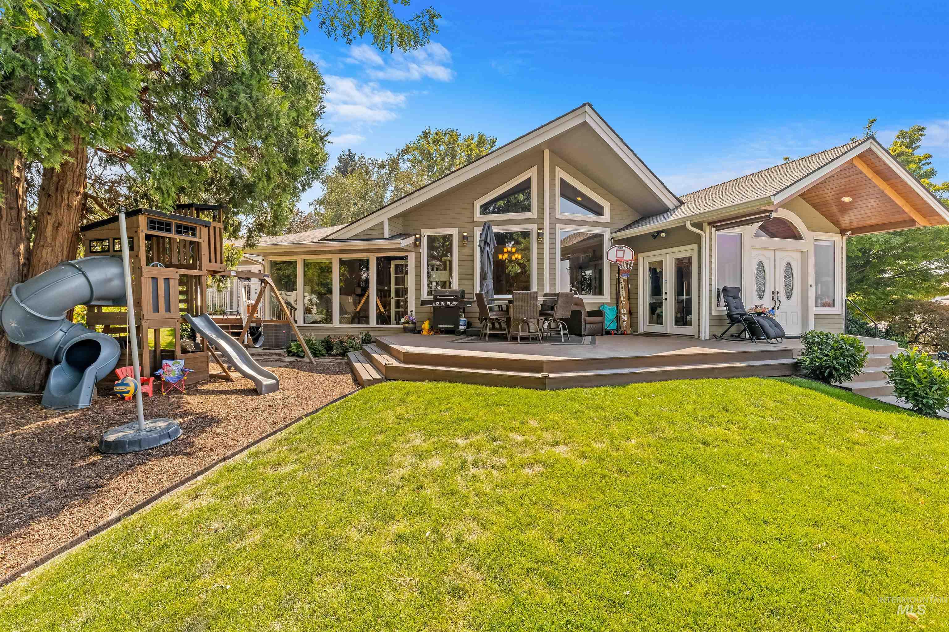 2953 Rivervew Terrace, Lewiston, Idaho 83501, 4 Bedrooms, 4 Bathrooms, Residential For Sale, Price $699,900, 98998038