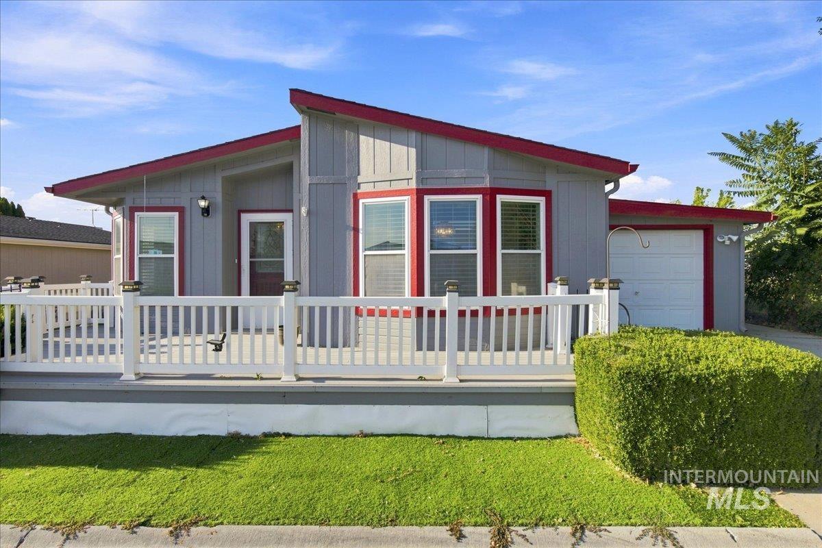 1907 W Flamingo Ave, Nampa, Idaho 83651, 2 Bedrooms, 2 Bathrooms, Residential For Sale, Price $199,900, 98998039