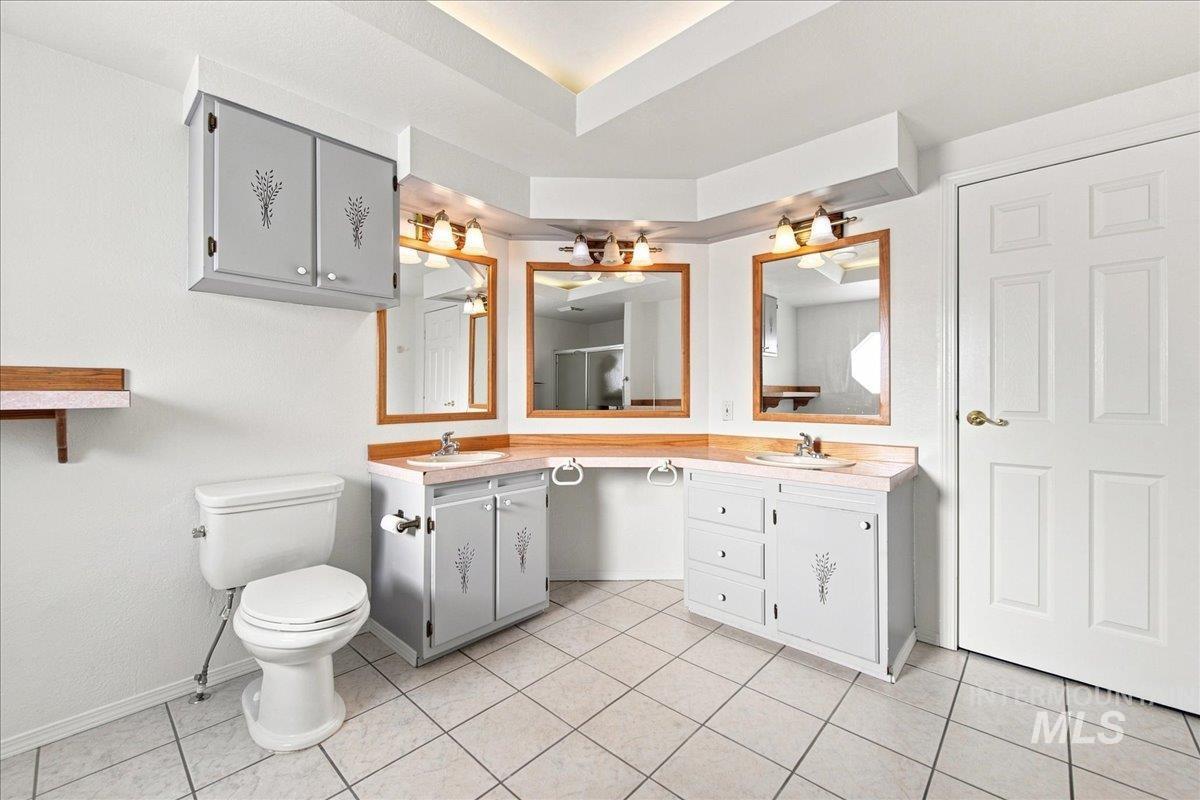 1907 W Flamingo Ave, Nampa, Idaho 83651, 2 Bedrooms, 2 Bathrooms, Residential For Sale, Price $199,900, 98998039