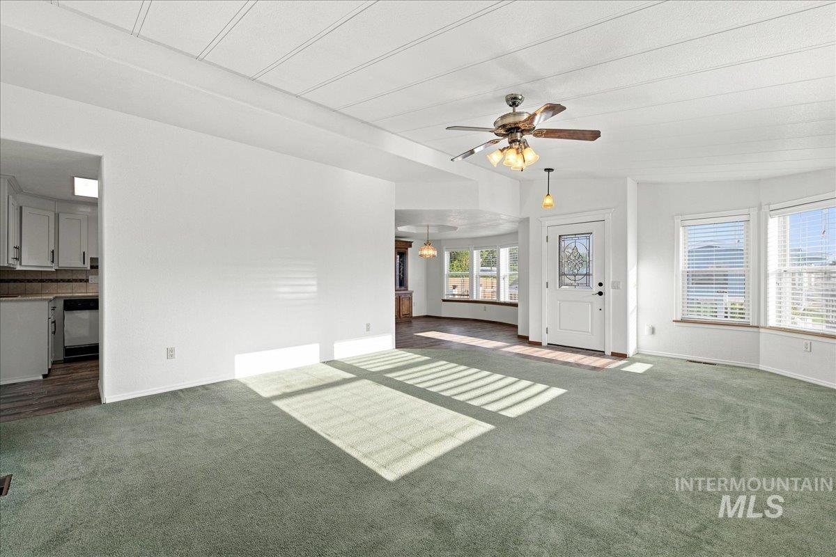 1907 W Flamingo Ave, Nampa, Idaho 83651, 2 Bedrooms, 2 Bathrooms, Residential For Sale, Price $199,900, 98998039
