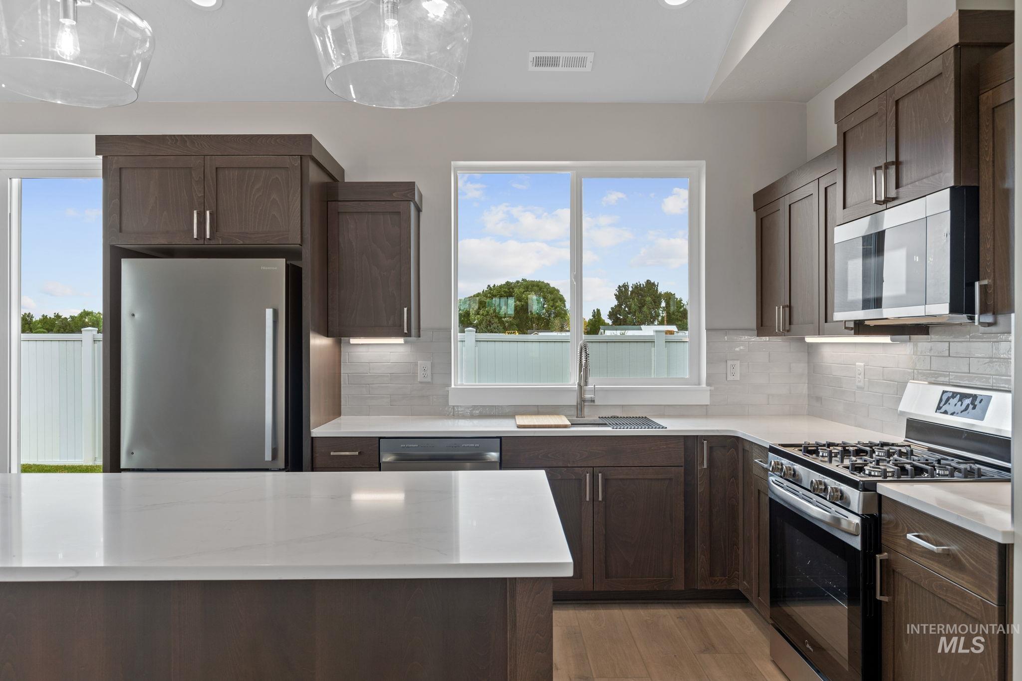106 W Allspice Ct, Kuna, Idaho 83634, 5 Bedrooms, 3.5 Bathrooms, Residential For Sale, Price $539,900,MLS 98998043