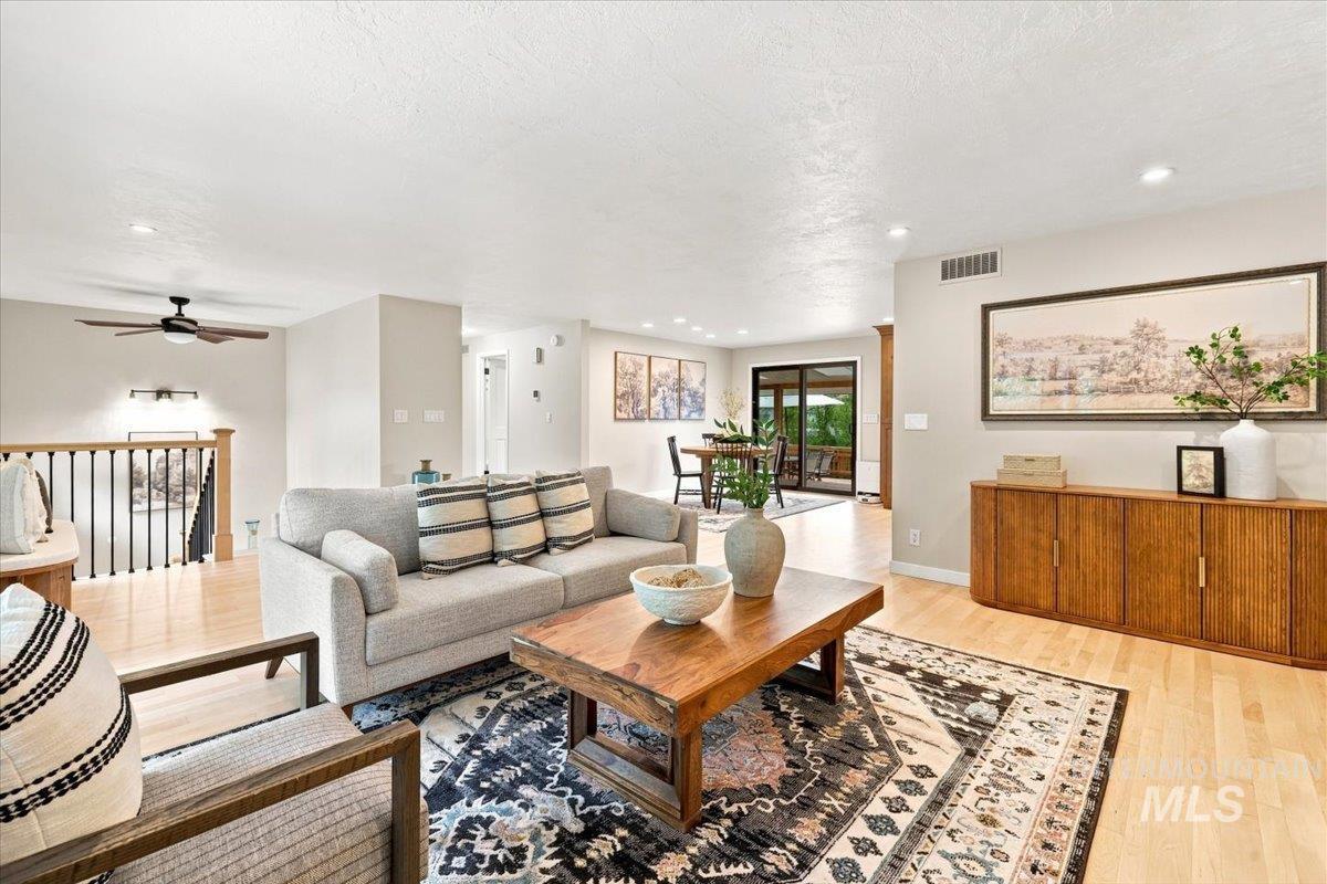 5203 N Sorrento Dr, Boise, Idaho 83704, 4 Bedrooms, 3 Bathrooms, Residential For Sale, Price $849,900, 98998044