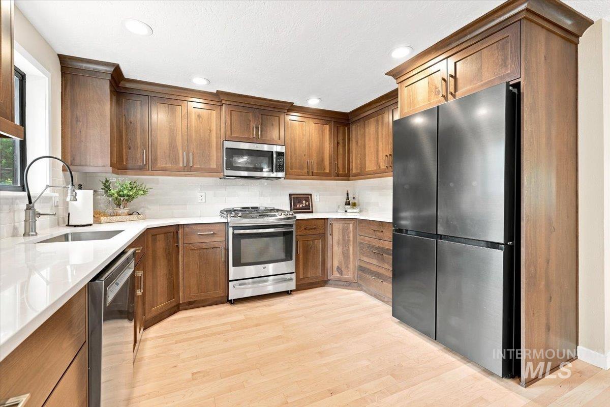 5203 N Sorrento Dr, Boise, Idaho 83704, 4 Bedrooms, 3 Bathrooms, Residential For Sale, Price $849,900, 98998044