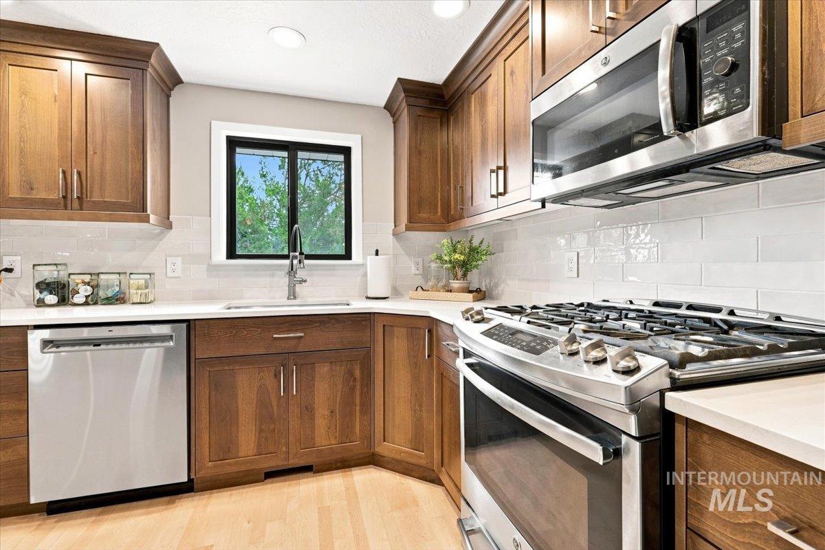 5203 N Sorrento Dr, Boise, Idaho 83704, 4 Bedrooms, 3 Bathrooms, Residential For Sale, Price $849,900, 98998044