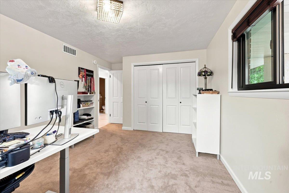 5203 N Sorrento Dr, Boise, Idaho 83704, 4 Bedrooms, 3 Bathrooms, Residential For Sale, Price $849,900, 98998044