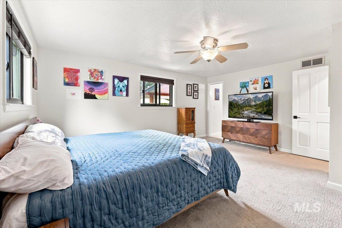 5203 N Sorrento Dr, Boise, Idaho 83704, 4 Bedrooms, 3 Bathrooms, Residential For Sale, Price $849,900, 98998044