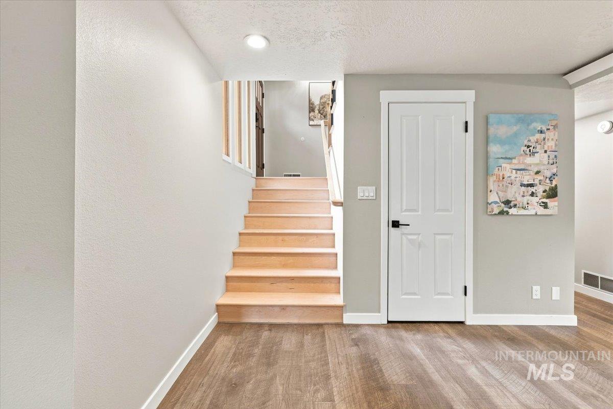 5203 N Sorrento Dr, Boise, Idaho 83704, 4 Bedrooms, 3 Bathrooms, Residential For Sale, Price $849,900, 98998044