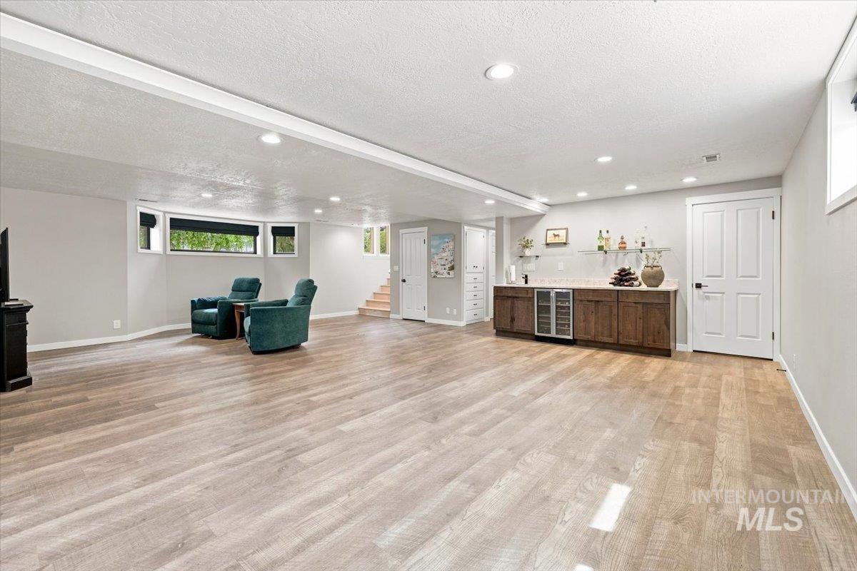 5203 N Sorrento Dr, Boise, Idaho 83704, 4 Bedrooms, 3 Bathrooms, Residential For Sale, Price $849,900, 98998044