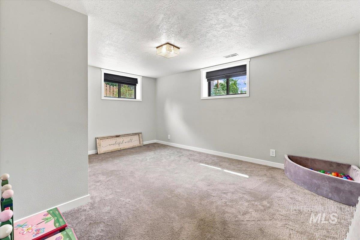 5203 N Sorrento Dr, Boise, Idaho 83704, 4 Bedrooms, 3 Bathrooms, Residential For Sale, Price $849,900, 98998044