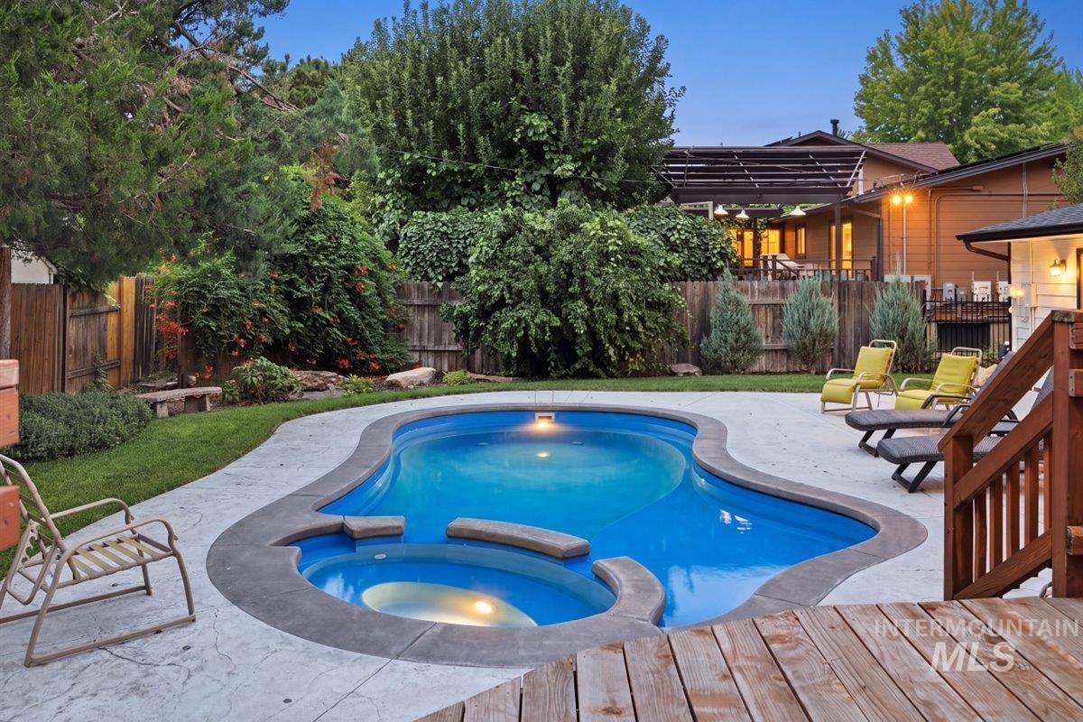 5203 N Sorrento Dr, Boise, Idaho 83704, 4 Bedrooms, 3 Bathrooms, Residential For Sale, Price $849,900, 98998044