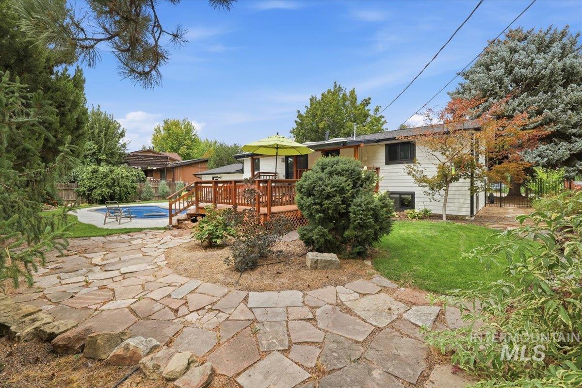 5203 N Sorrento Dr, Boise, Idaho 83704, 4 Bedrooms, 3 Bathrooms, Residential For Sale, Price $849,900, 98998044