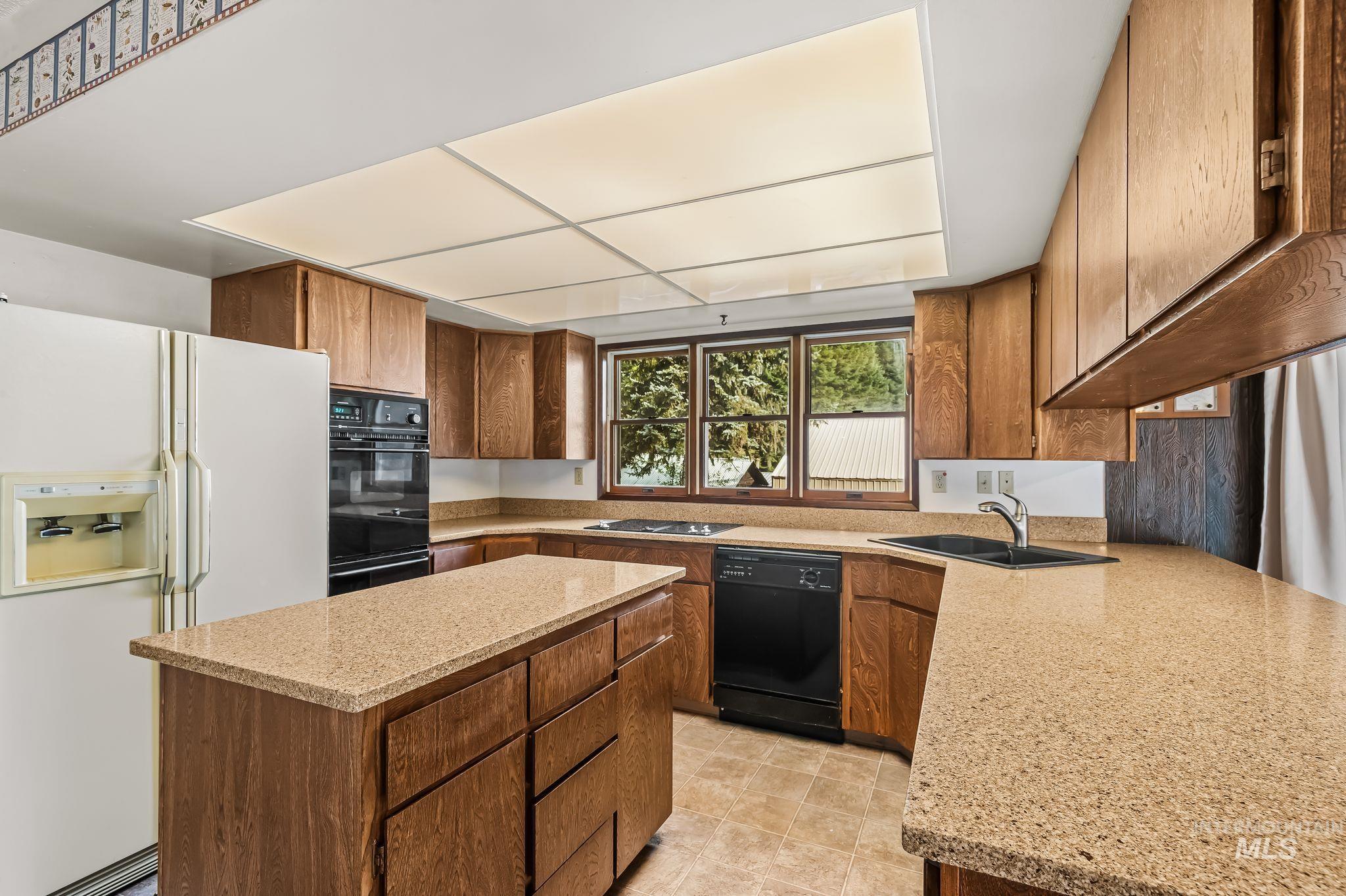 514 Stover Dr, Pierce, Idaho 83546, 3 Bedrooms, 3 Bathrooms, Residential For Sale, Price $379,000,MLS 98998045