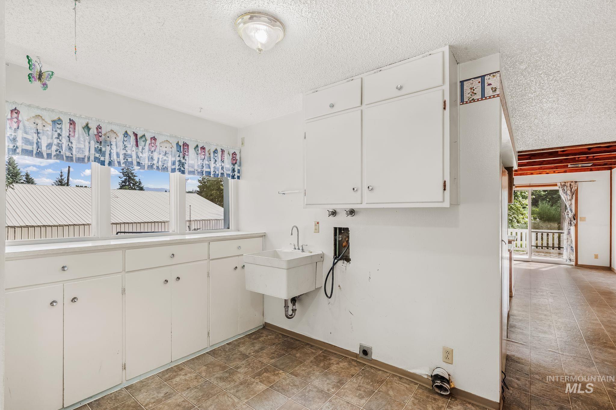 514 Stover Dr, Pierce, Idaho 83546, 3 Bedrooms, 3 Bathrooms, Residential For Sale, Price $379,000,MLS 98998045