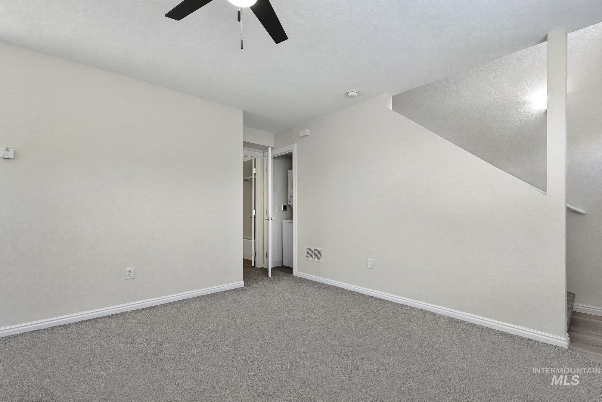 16921 N Pamela Loop, Nampa, Idaho 83651, 2 Bedrooms, 2 Bathrooms, Residential Income For Sale, Price $825,000,MLS 98998046