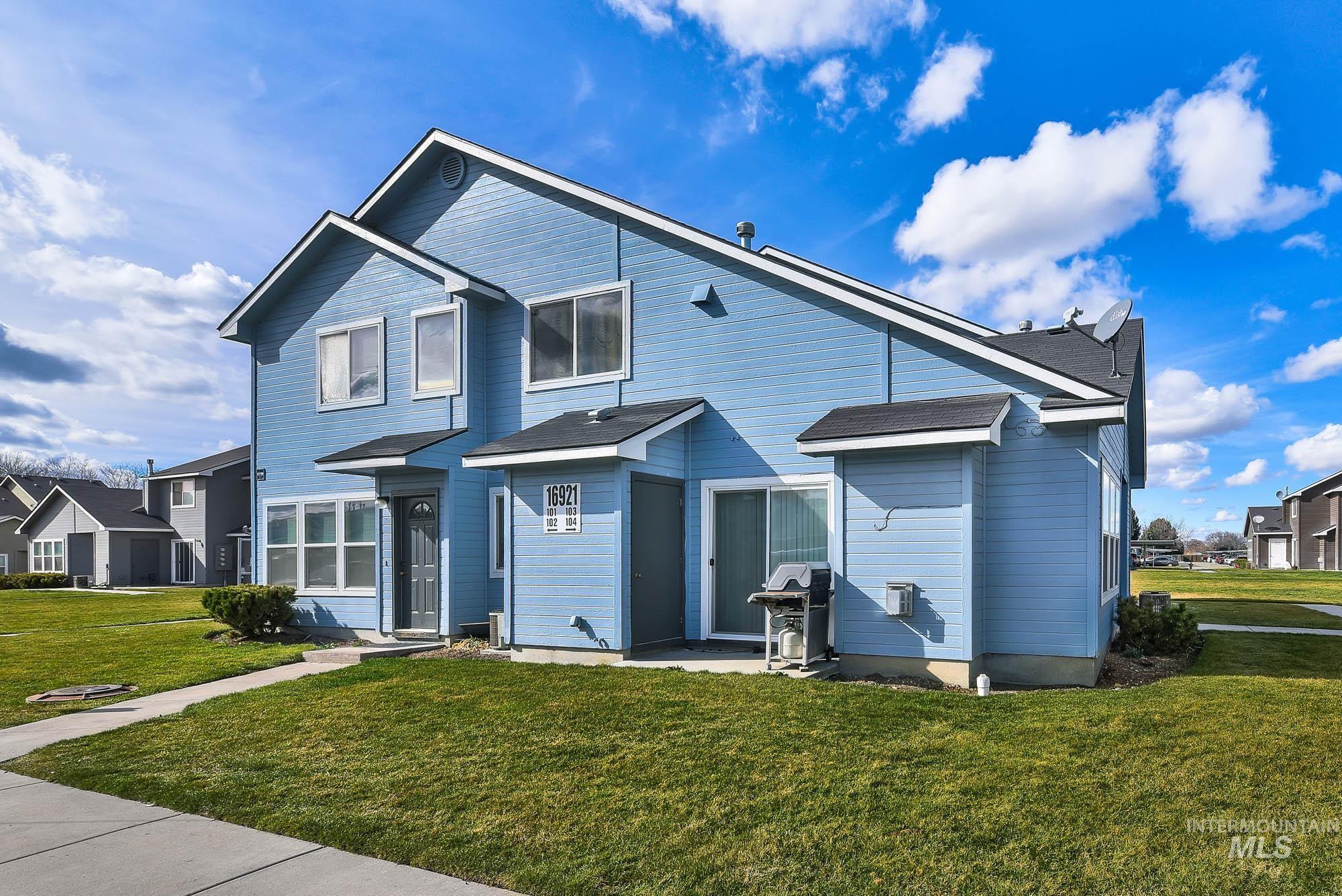 16921 N Pamela Loop, Nampa, Idaho 83651, 2 Bedrooms, 2 Bathrooms, Residential Income For Sale, Price $825,000,MLS 98998046