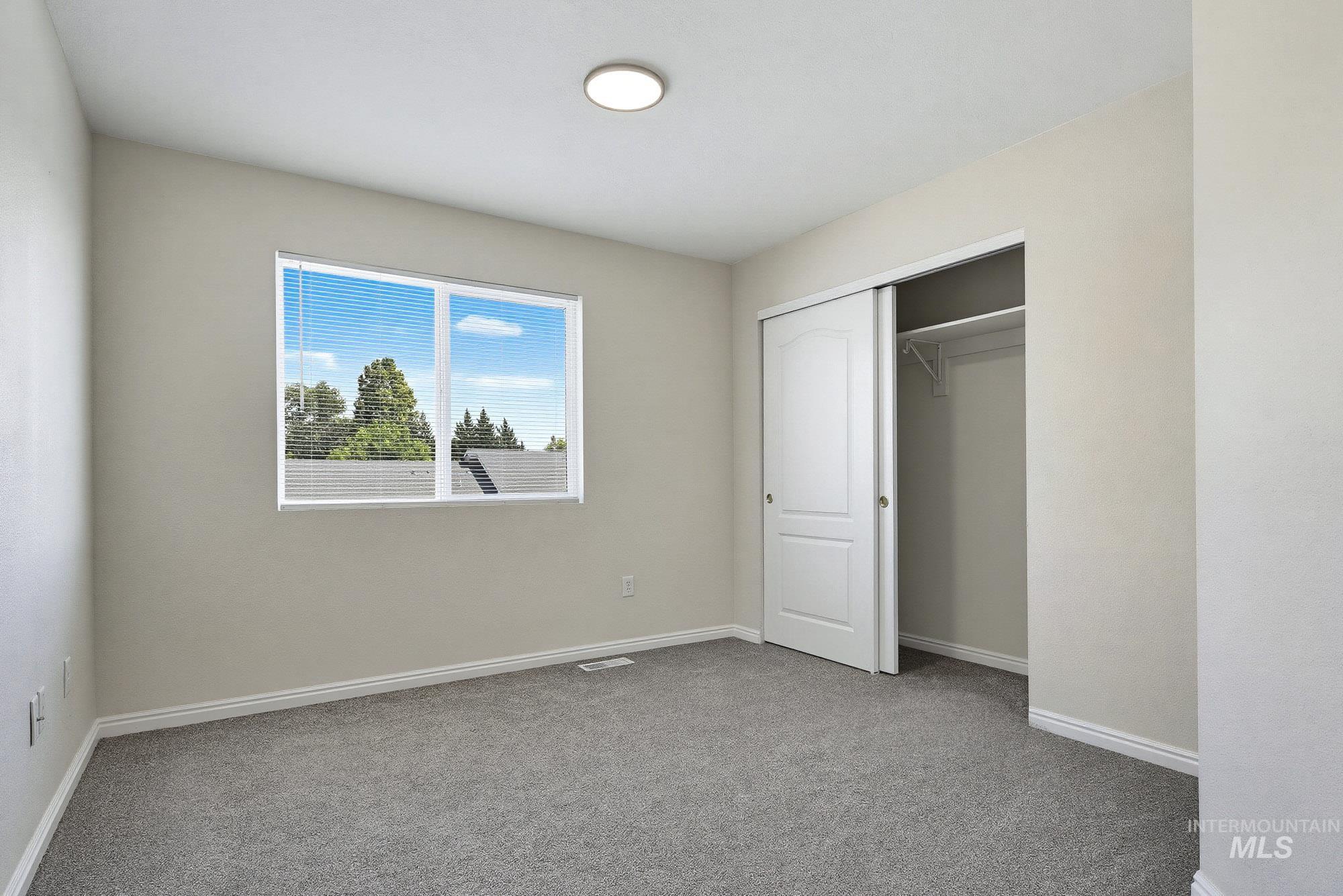 16921 N Pamela Loop, Nampa, Idaho 83651, 2 Bedrooms, 2 Bathrooms, Residential Income For Sale, Price $825,000,MLS 98998046