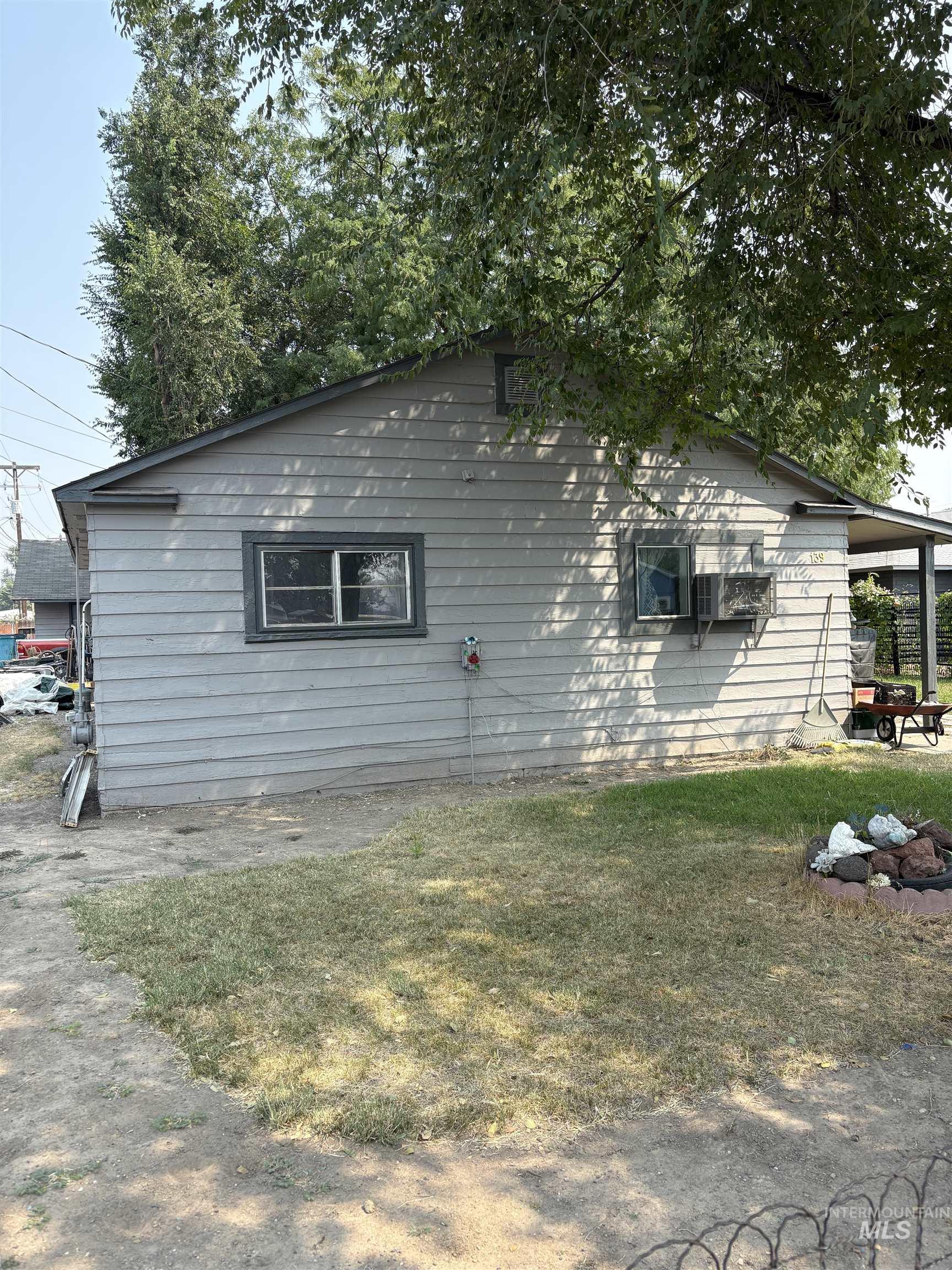 411 NW 1st street, Ontario, Oregon 97914, 2 Bedrooms, 1 Bathroom, Residential Income For Sale, Price $695,000,MLS 98998047