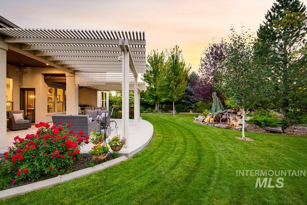 6844 N Winward Ave, Eagle, Idaho 83616, 4 Bedrooms, 3.5 Bathrooms, Residential For Sale, Price $1,050,000,MLS 98998048