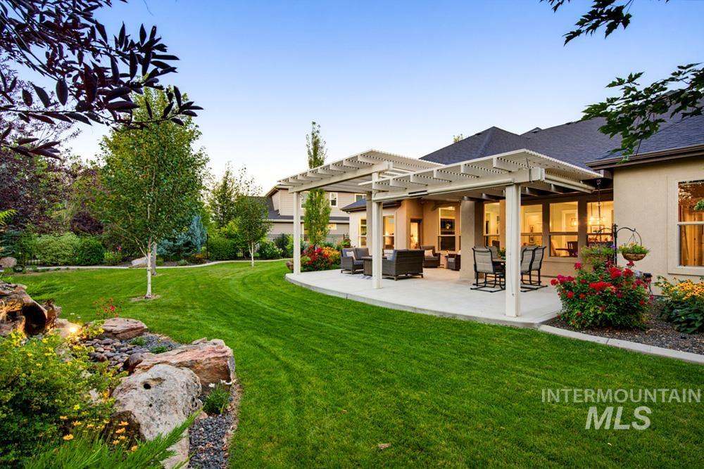 6844 N Winward Ave, Eagle, Idaho 83616, 4 Bedrooms, 3.5 Bathrooms, Residential For Sale, Price $1,050,000,MLS 98998048
