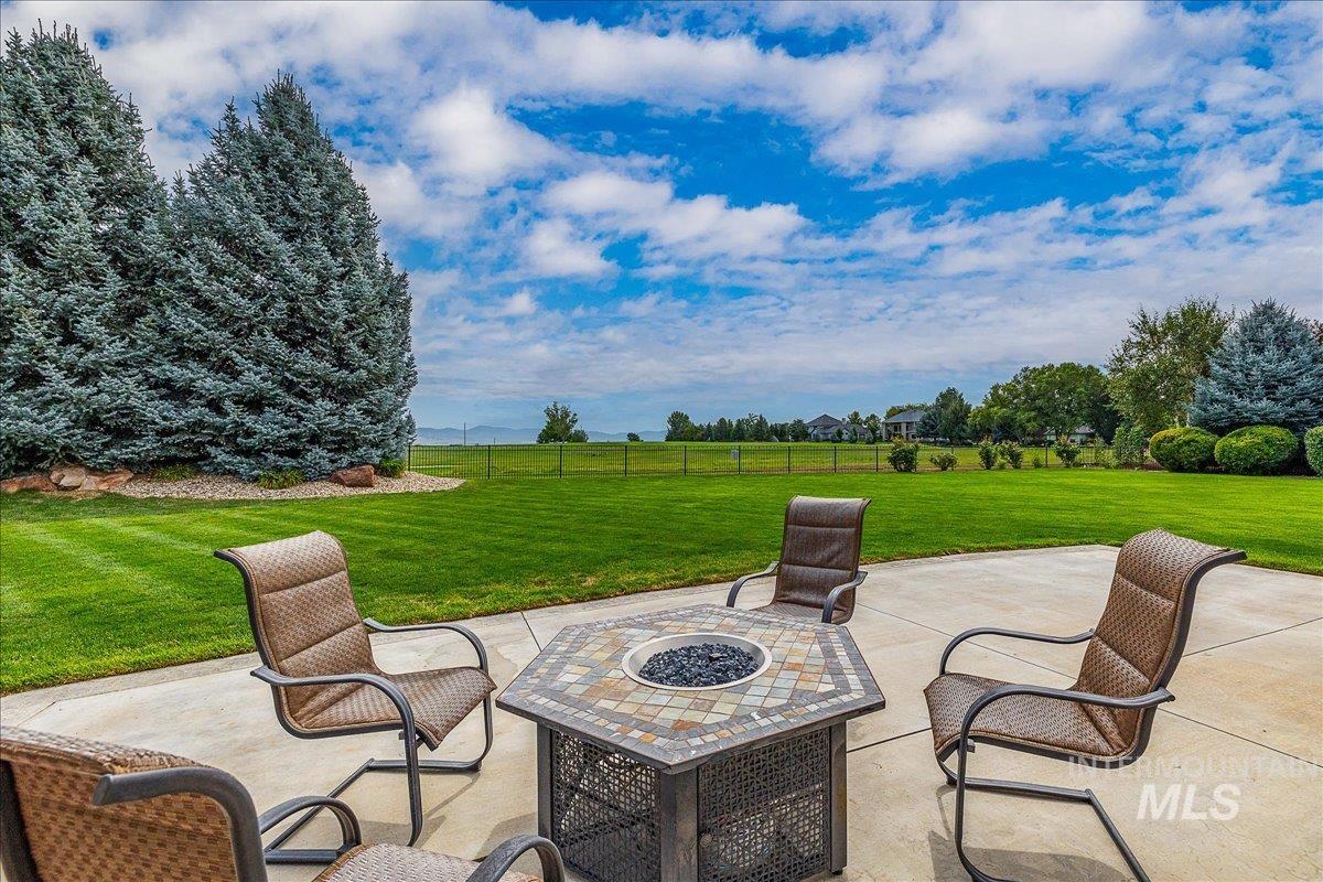 3134 N Merlot Place, Star, Idaho 83669, 4 Bedrooms, 3.5 Bathrooms, Residential For Sale, Price $1,100,000,MLS 98998050