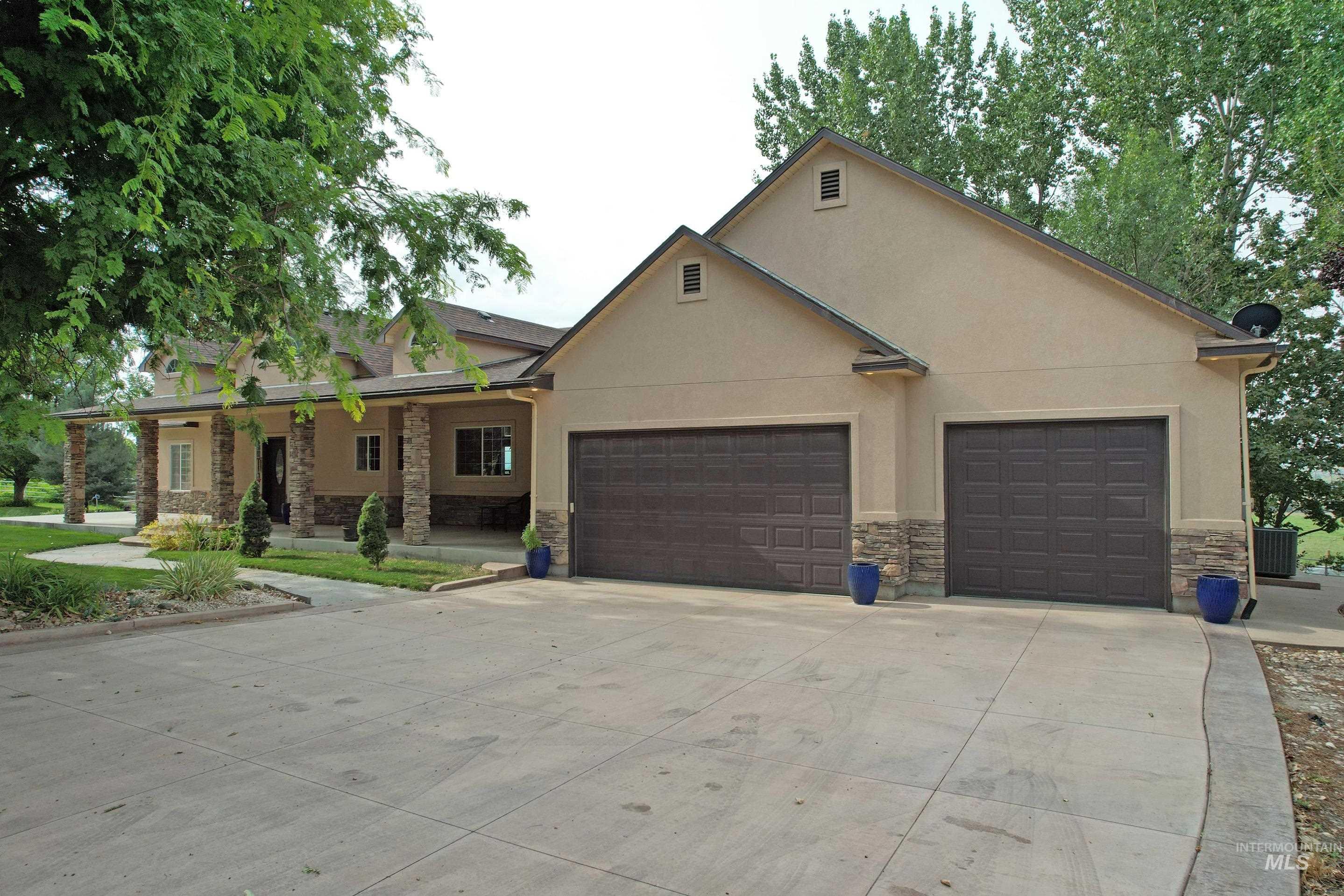 3237 Purdom Lane, Homedale, Idaho 83628, 4 Bedrooms, 4.5 Bathrooms, Residential For Sale, Price $2,599,000,MLS 98998057