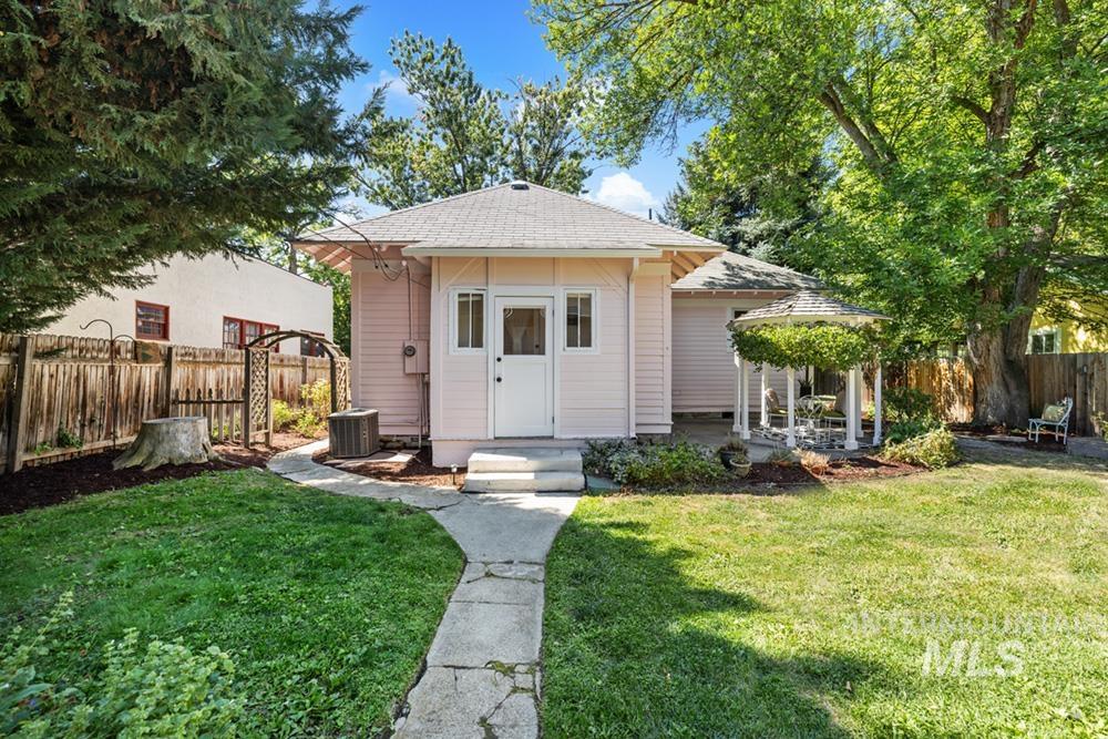 1310 N 7th St, Boise, Idaho 83702, 2 Bedrooms, 1 Bathroom, Residential For Sale, Price $628,000, 98998059