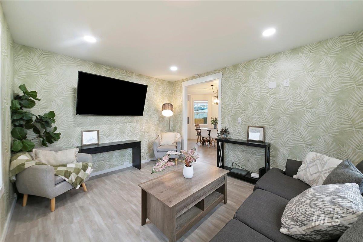 515 S 15th Street, Boise, Idaho 83702, 3 Bedrooms, 2.5 Bathrooms, Residential For Sale, Price $545,600,MLS 98998060