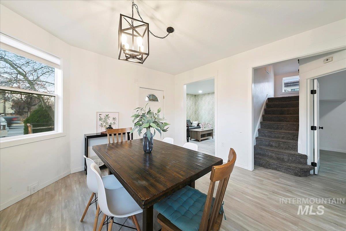 515 S 15th Street, Boise, Idaho 83702, 3 Bedrooms, 2.5 Bathrooms, Residential For Sale, Price $545,600,MLS 98998060