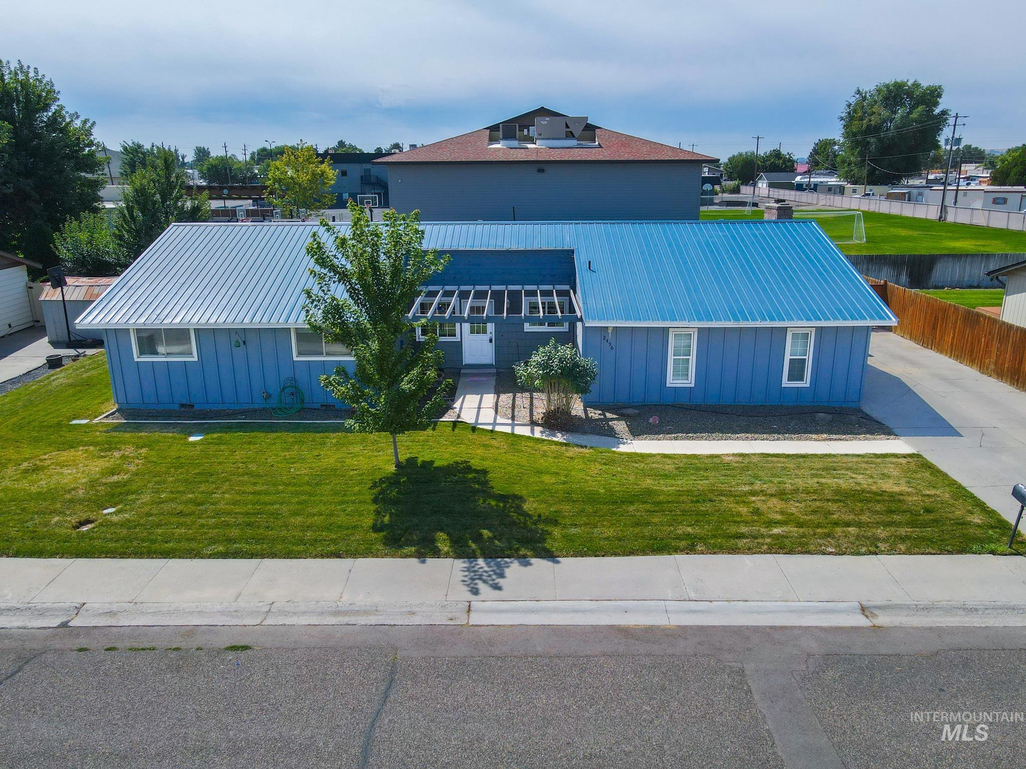 2496 SW 2nd Ave, Ontario, Oregon 97914, 4 Bedrooms, 3 Bathrooms, Residential For Sale, Price $359,000,MLS 98998061
