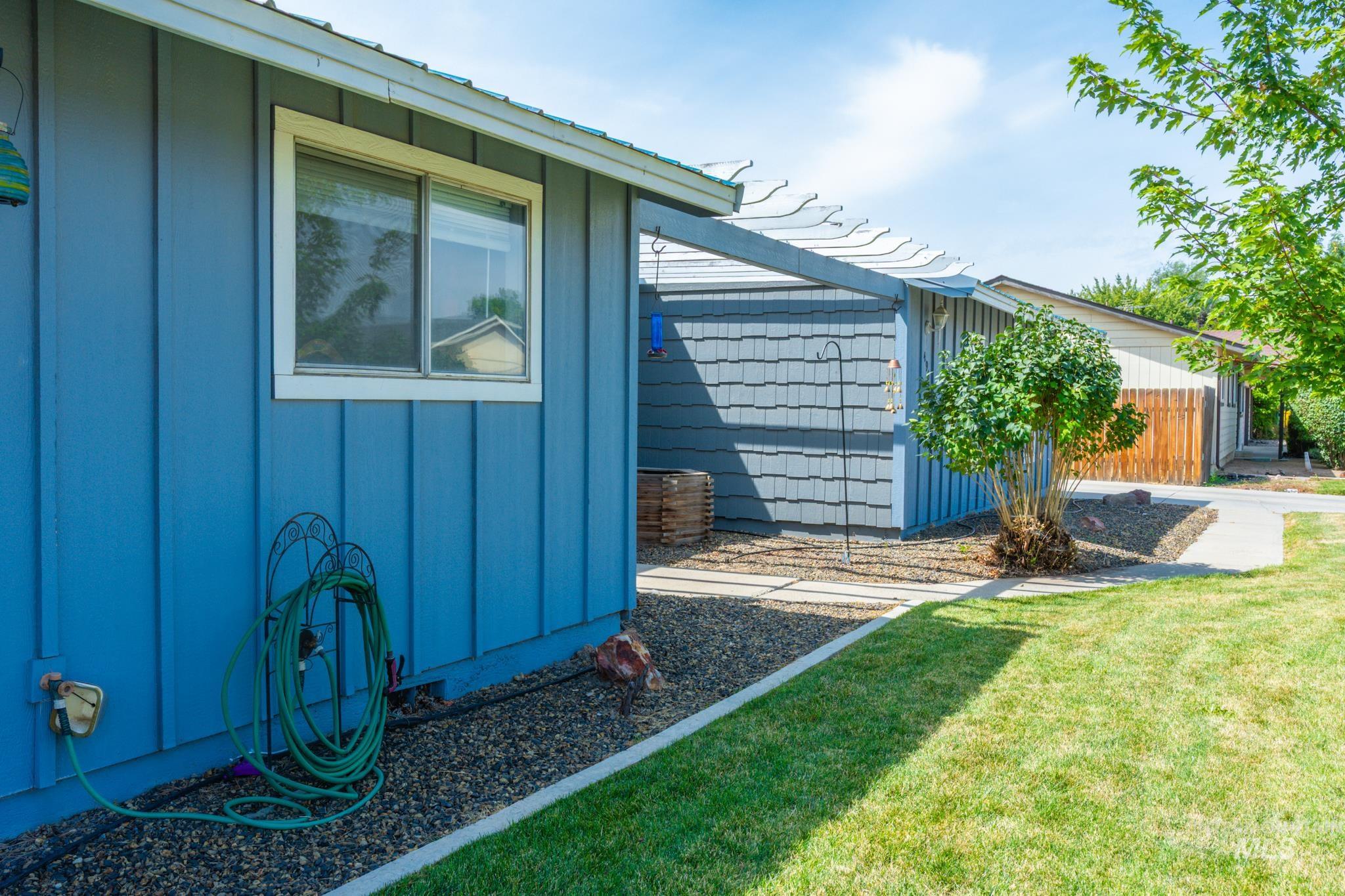 2496 SW 2nd Ave, Ontario, Oregon 97914, 4 Bedrooms, 3 Bathrooms, Residential For Sale, Price $359,000,MLS 98998061
