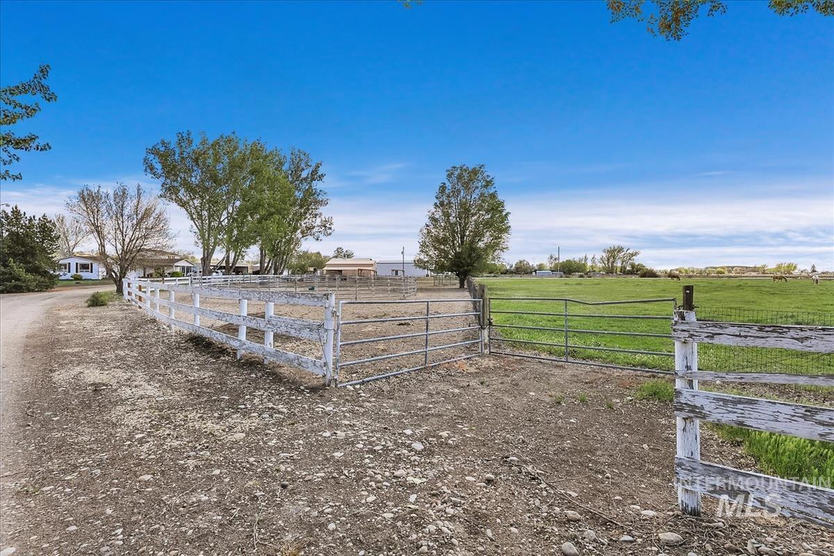 7590 Elko Lane, Middleton, Idaho 83669, 3 Bedrooms, 2 Bathrooms, Residential For Sale, Price $1,199,000, 98998062