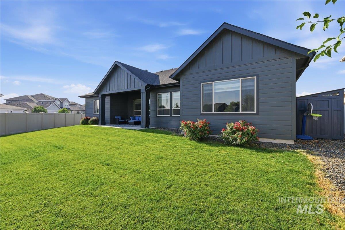 2768 Sawtelle Peak Street, Meridian, Idaho 83642, 4 Bedrooms, 3 Bathrooms, Residential For Sale, Price $885,000, 98998064