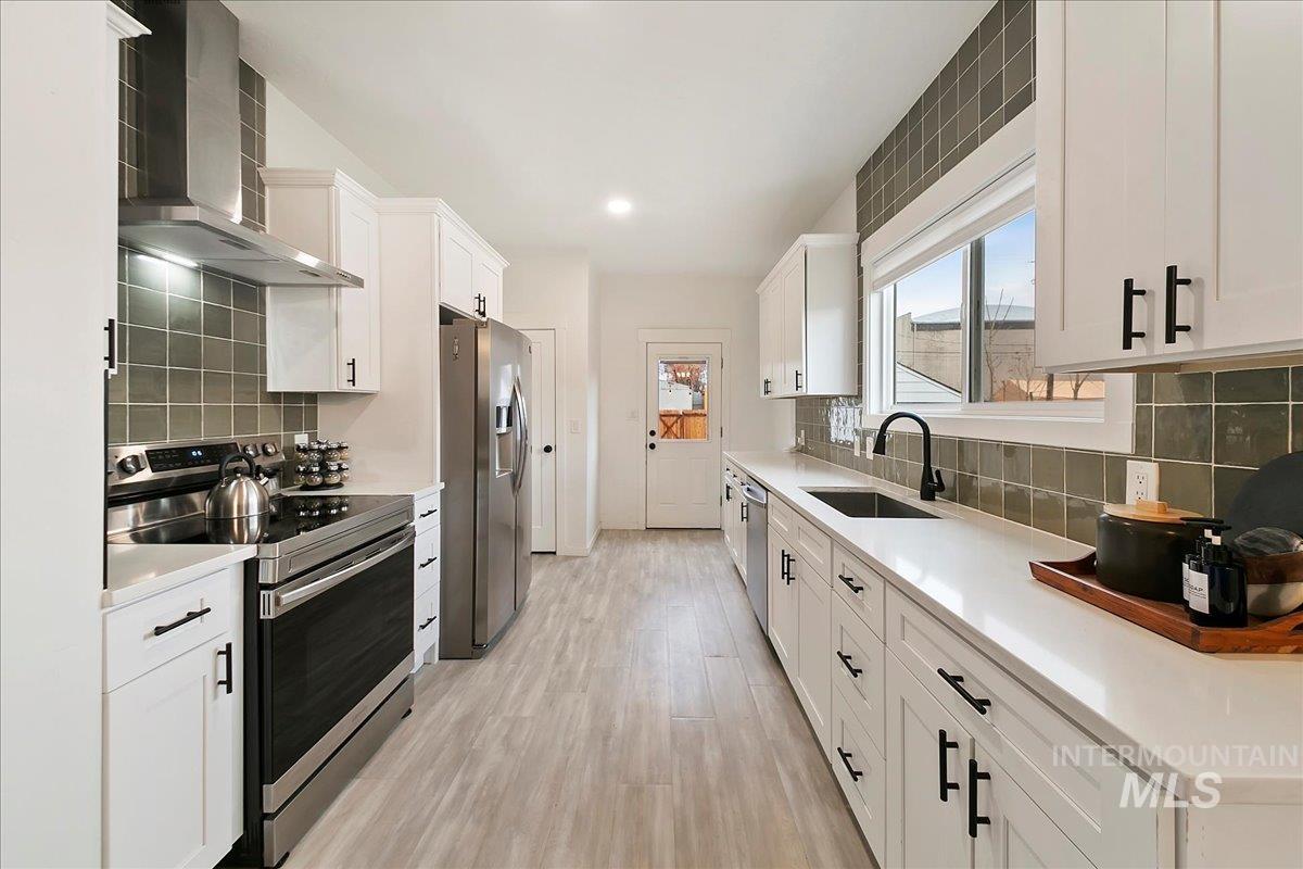 515 S 15th St, Boise, Idaho 83702, 3 Bedrooms, 2.5 Bathrooms, Residential Income For Sale, Price $545,600, 98998066