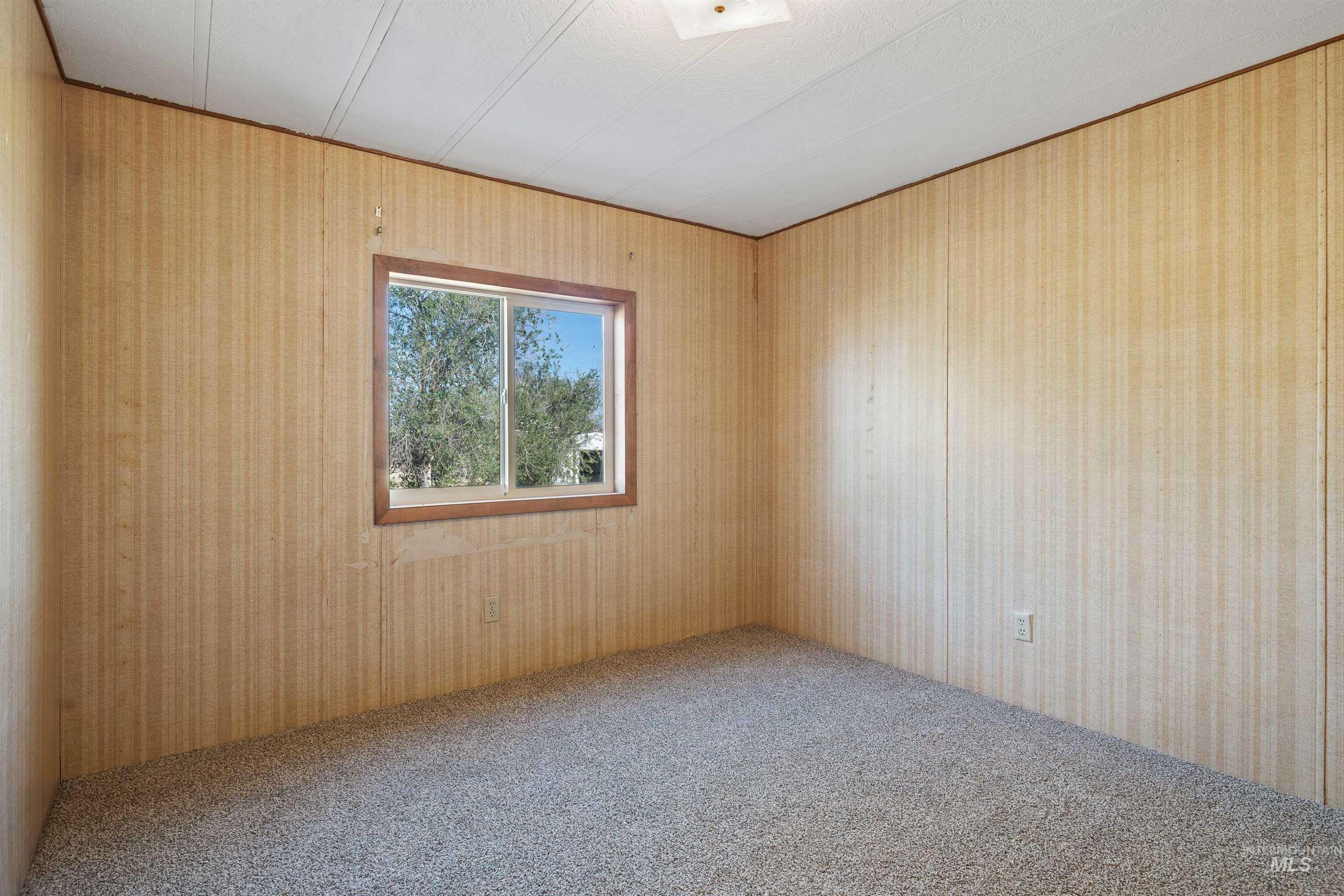 2451 Central Ave., Hollister, Idaho 83301, 3 Bedrooms, 2 Bathrooms, Residential For Sale, Price $210,000, 98998068