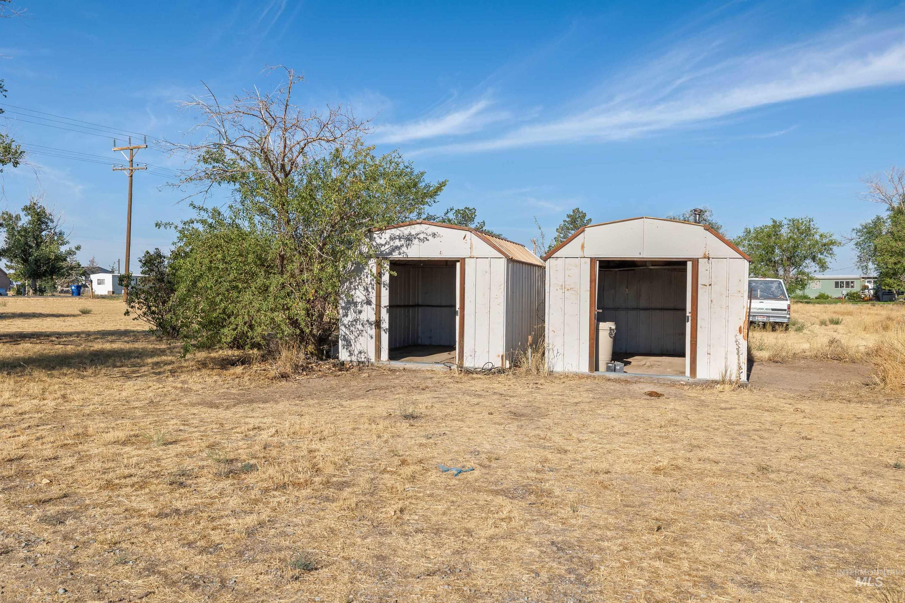 2451 Central Ave., Hollister, Idaho 83301, 3 Bedrooms, 2 Bathrooms, Residential For Sale, Price $210,000, 98998068