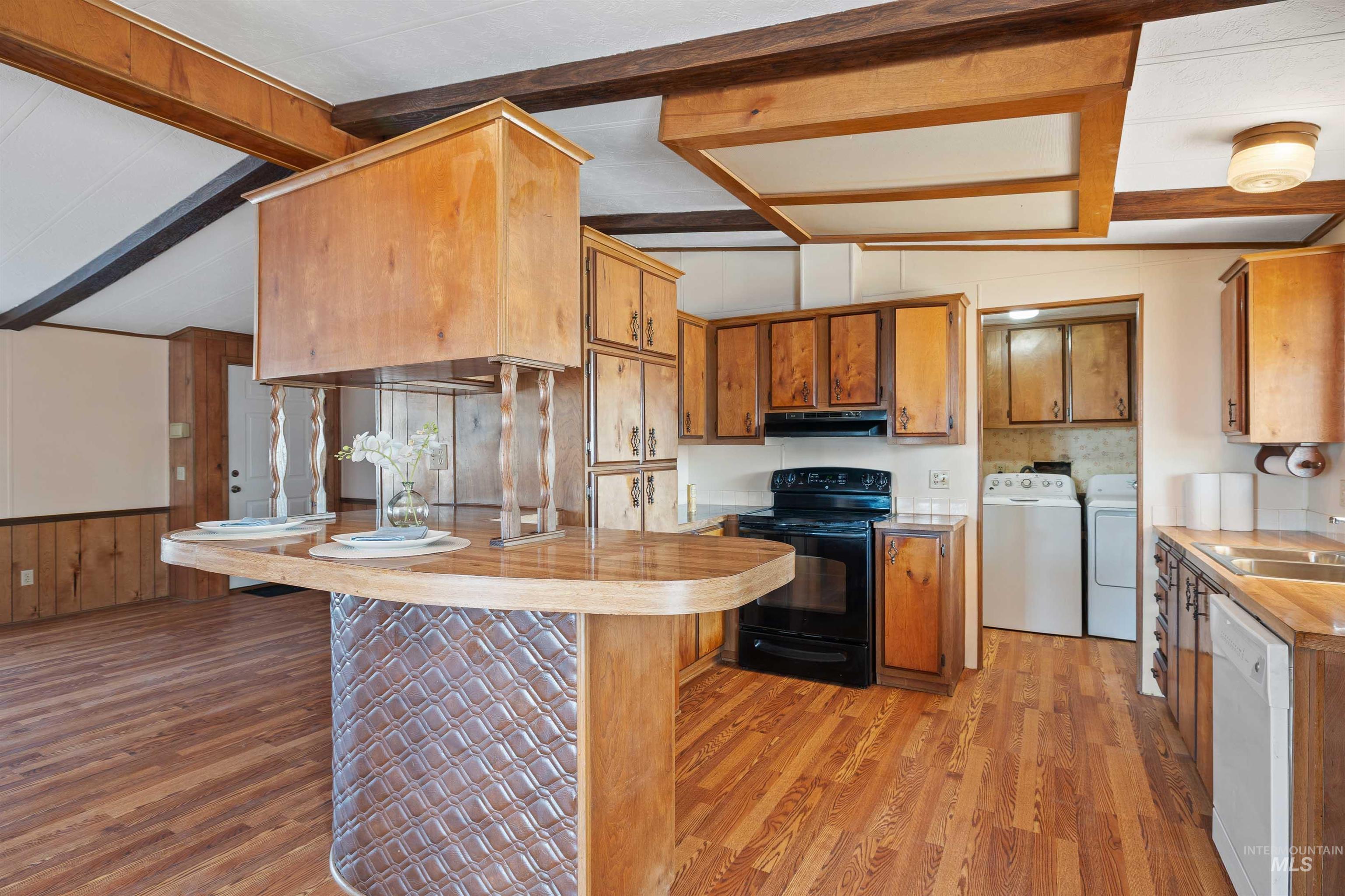 2451 Central Ave., Hollister, Idaho 83301, 3 Bedrooms, 2 Bathrooms, Residential For Sale, Price $210,000, 98998068